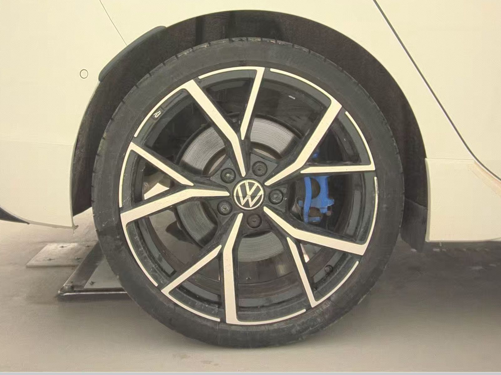 2024 Volkswagen Golf R AWD