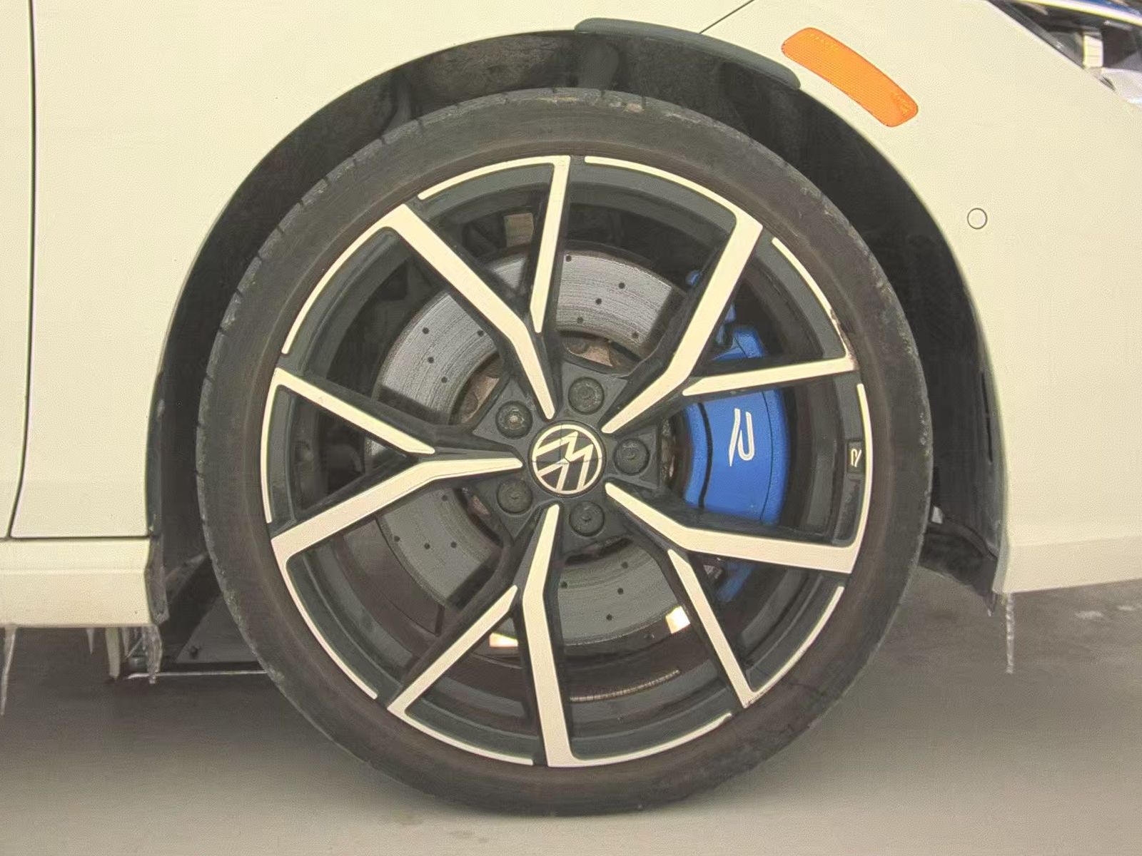 2024 Volkswagen Golf R AWD