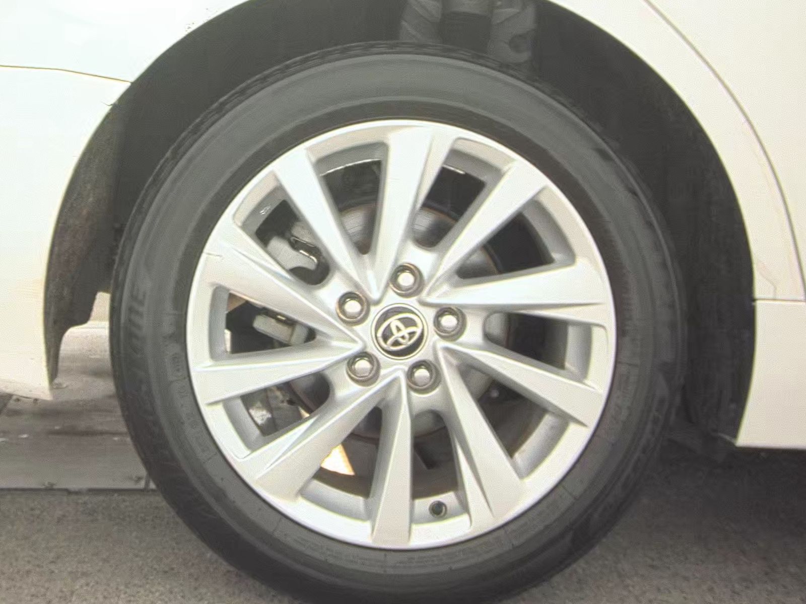 2024 Toyota Camry LE FWD