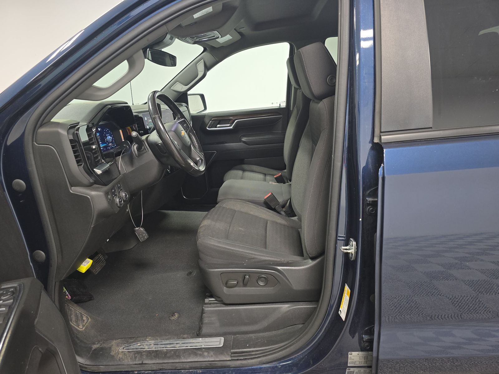 2022 Chevrolet Silverado 1500 LT AWD