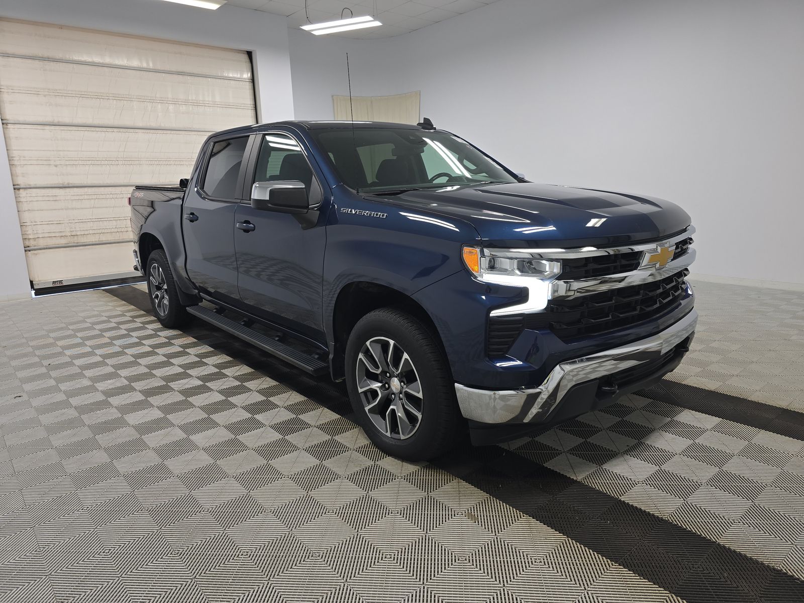 2022 Chevrolet Silverado 1500 LT AWD