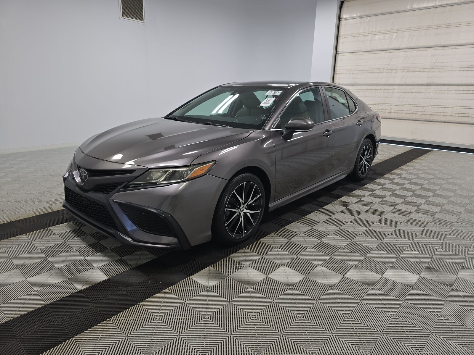 2022 Toyota Camry SE FWD
