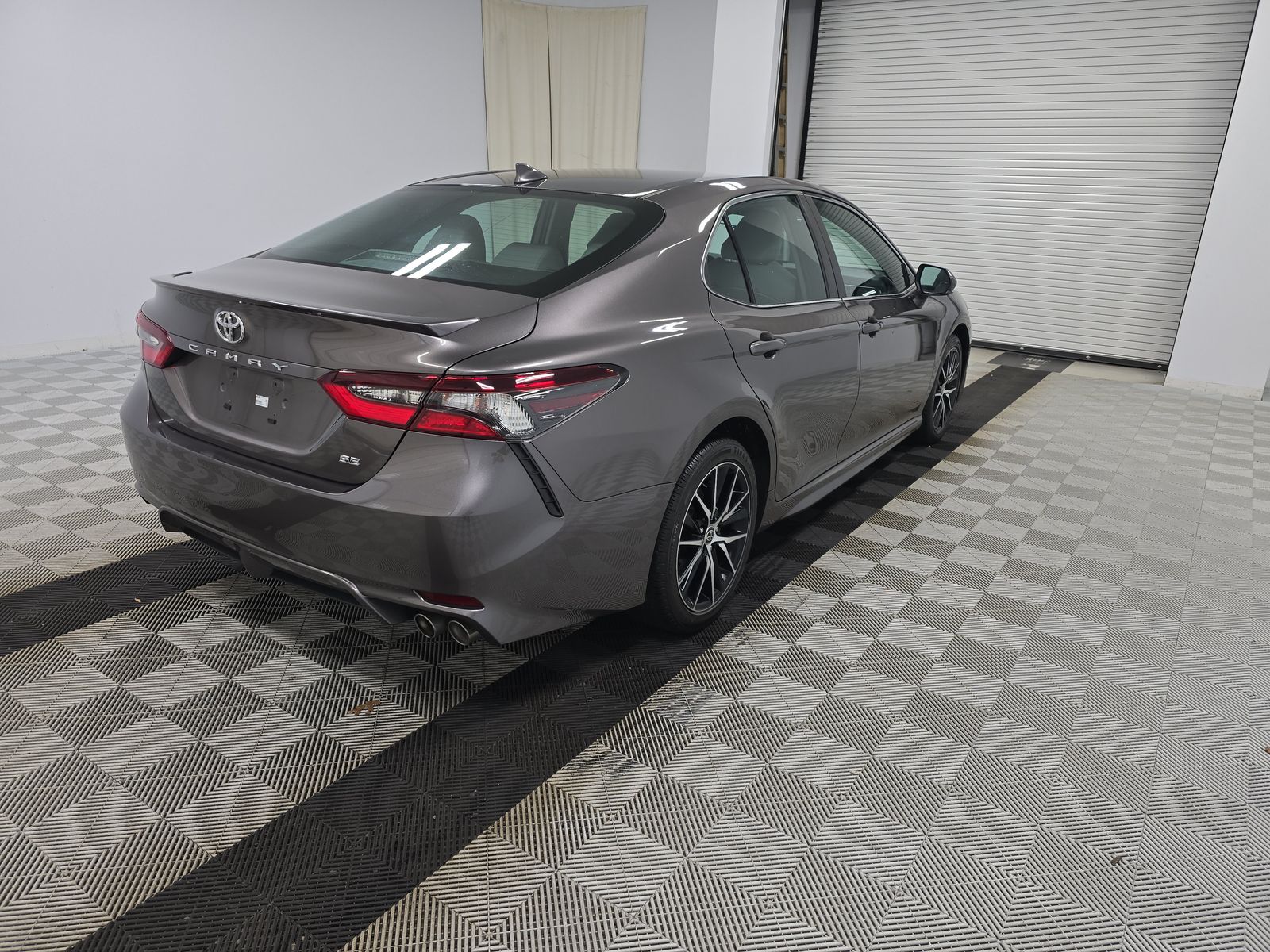 2022 Toyota Camry SE FWD