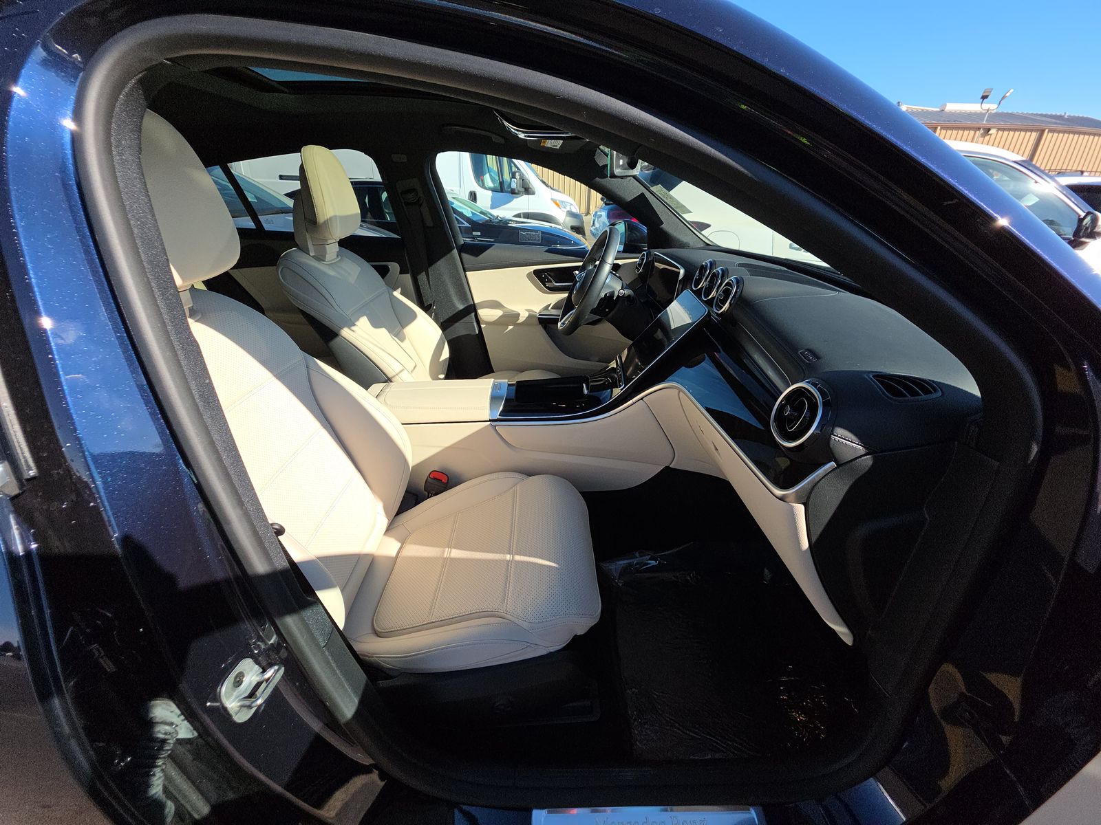 2024 Mercedes-Benz GLC GLC 300 AWD