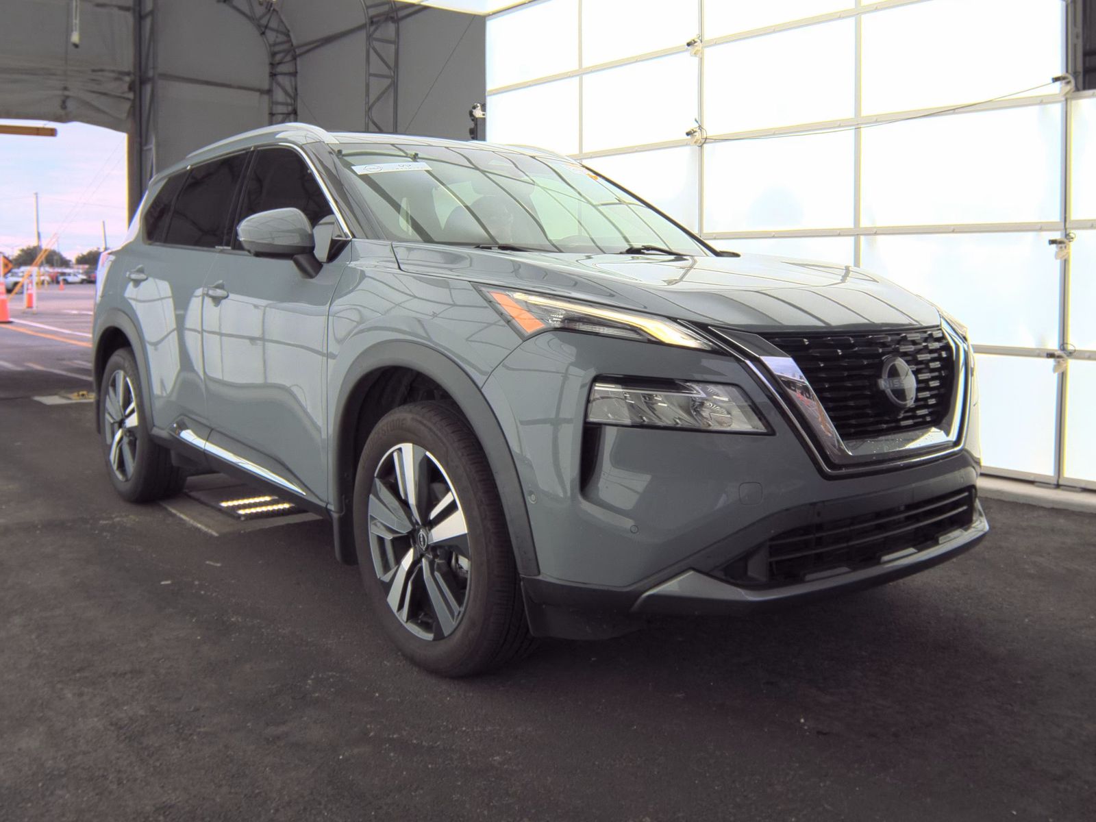 2023 Nissan Rogue SL FWD