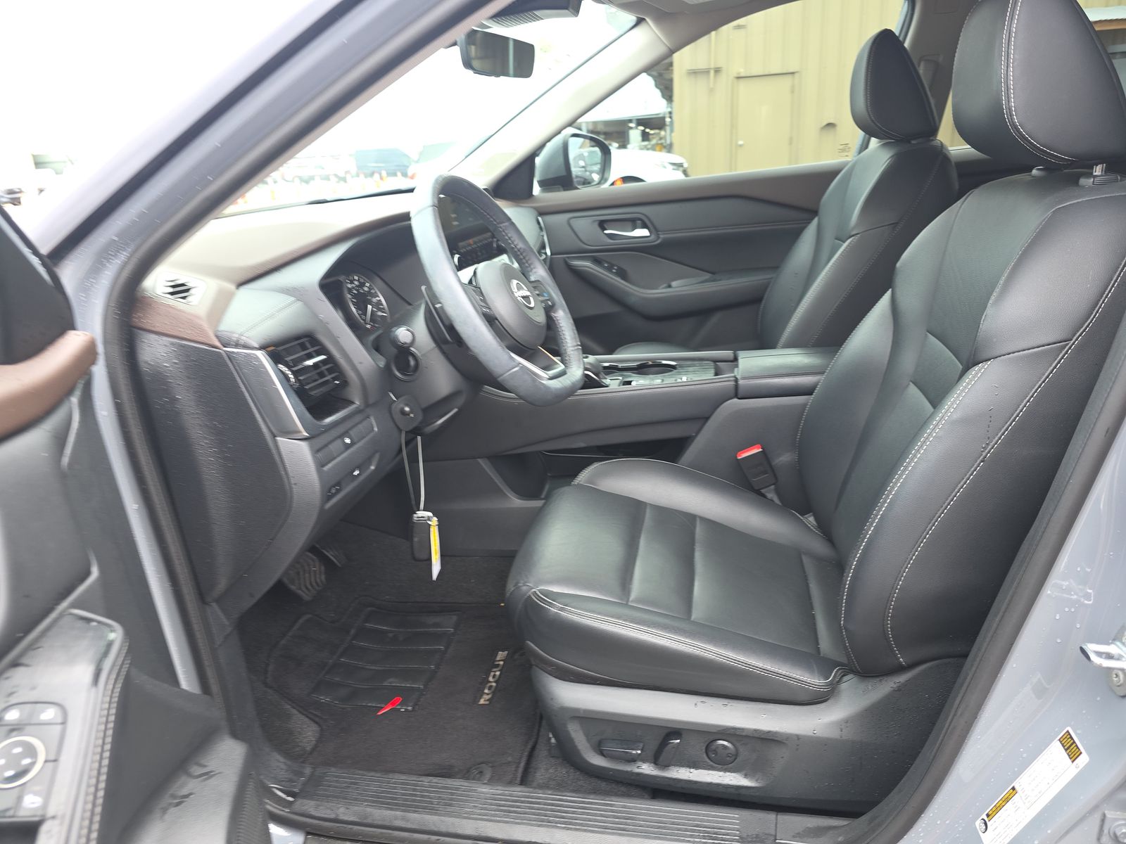 2023 Nissan Rogue SL FWD