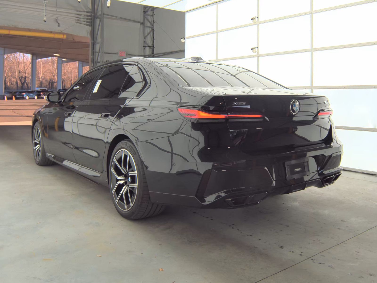 2023 BMW 7 Series 760i xDrive AWD