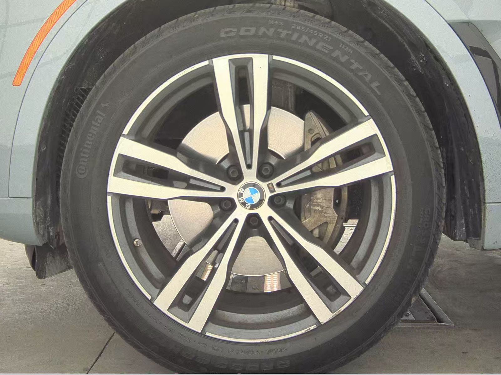 2023 BMW X7 xDrive40i AWD