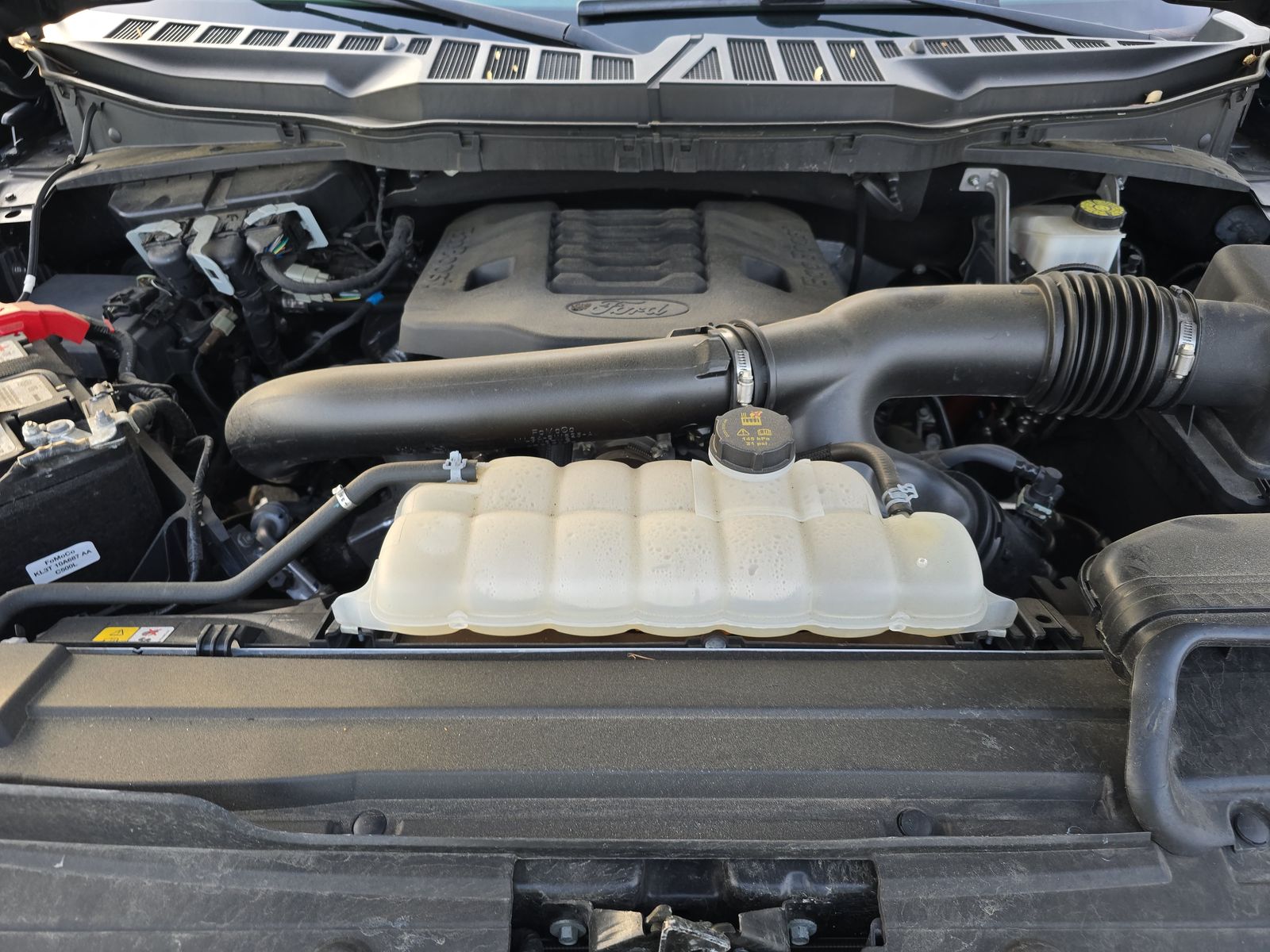 2023 Ford F-150 Lariat AWD