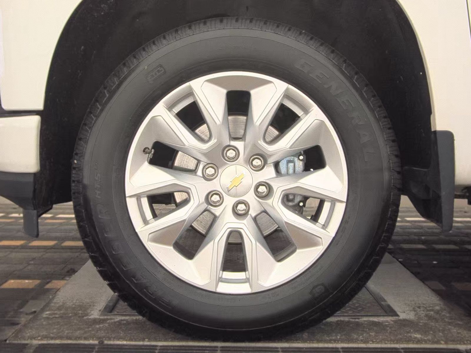 2021 Chevrolet Silverado 1500 Custom AWD