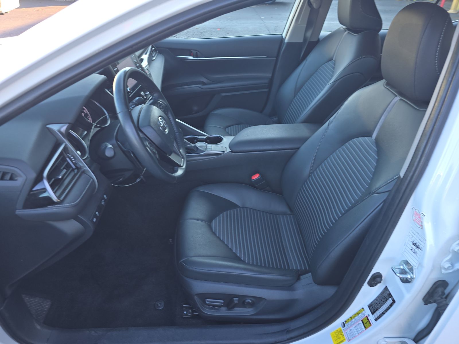 2024 Toyota Camry SE FWD