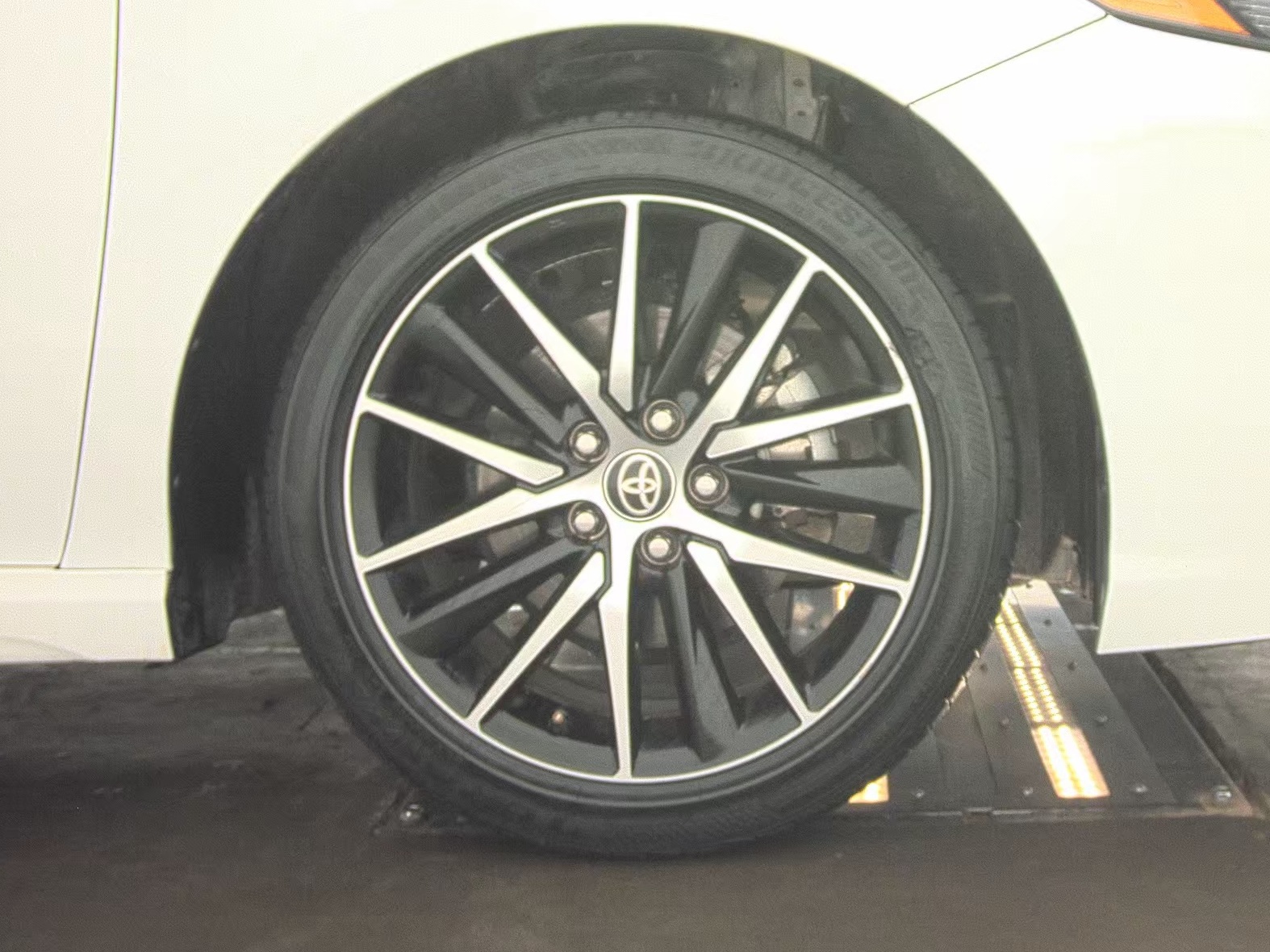 2024 Toyota Camry SE FWD