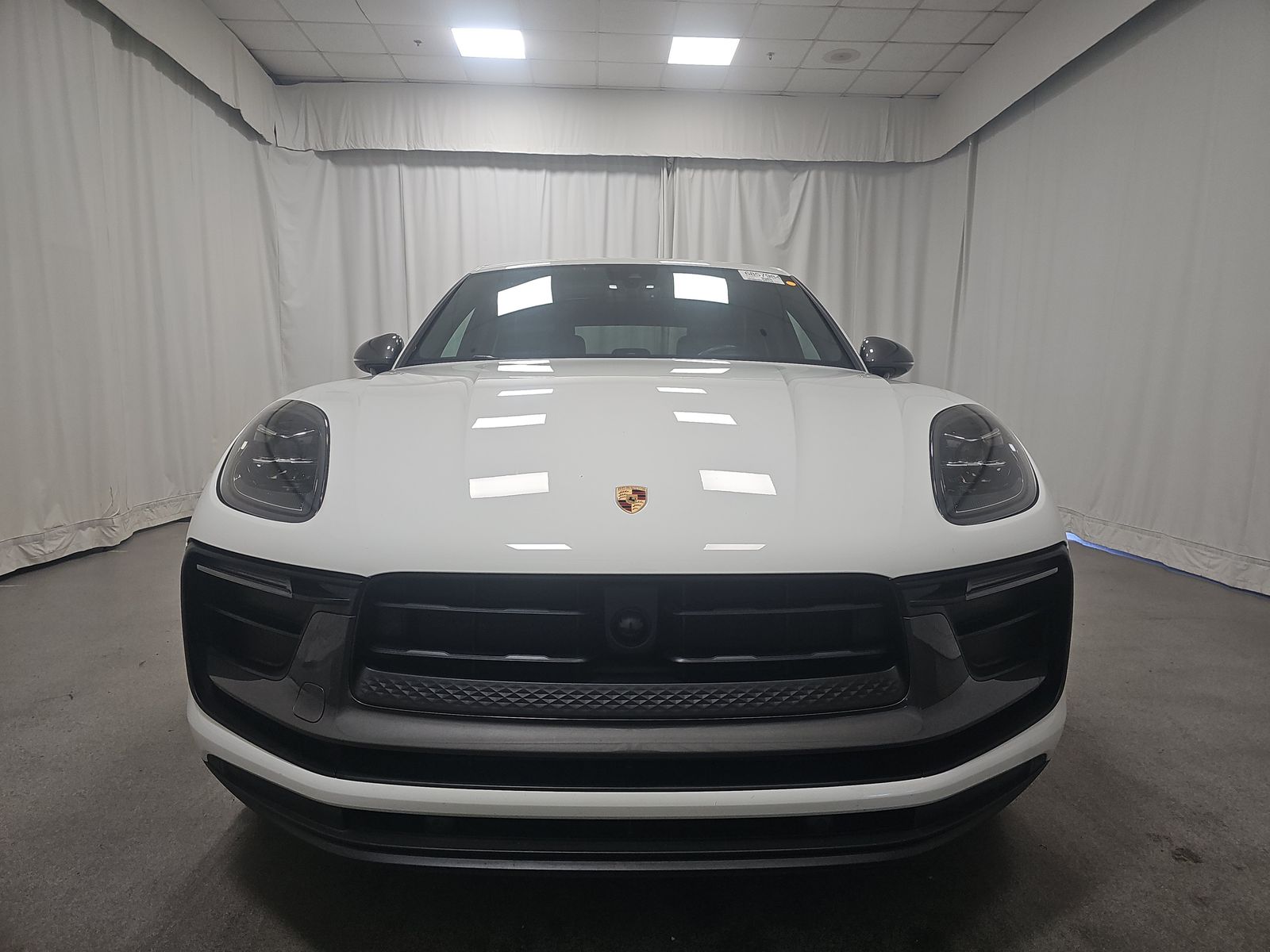 2023 Porsche Macan T AWD