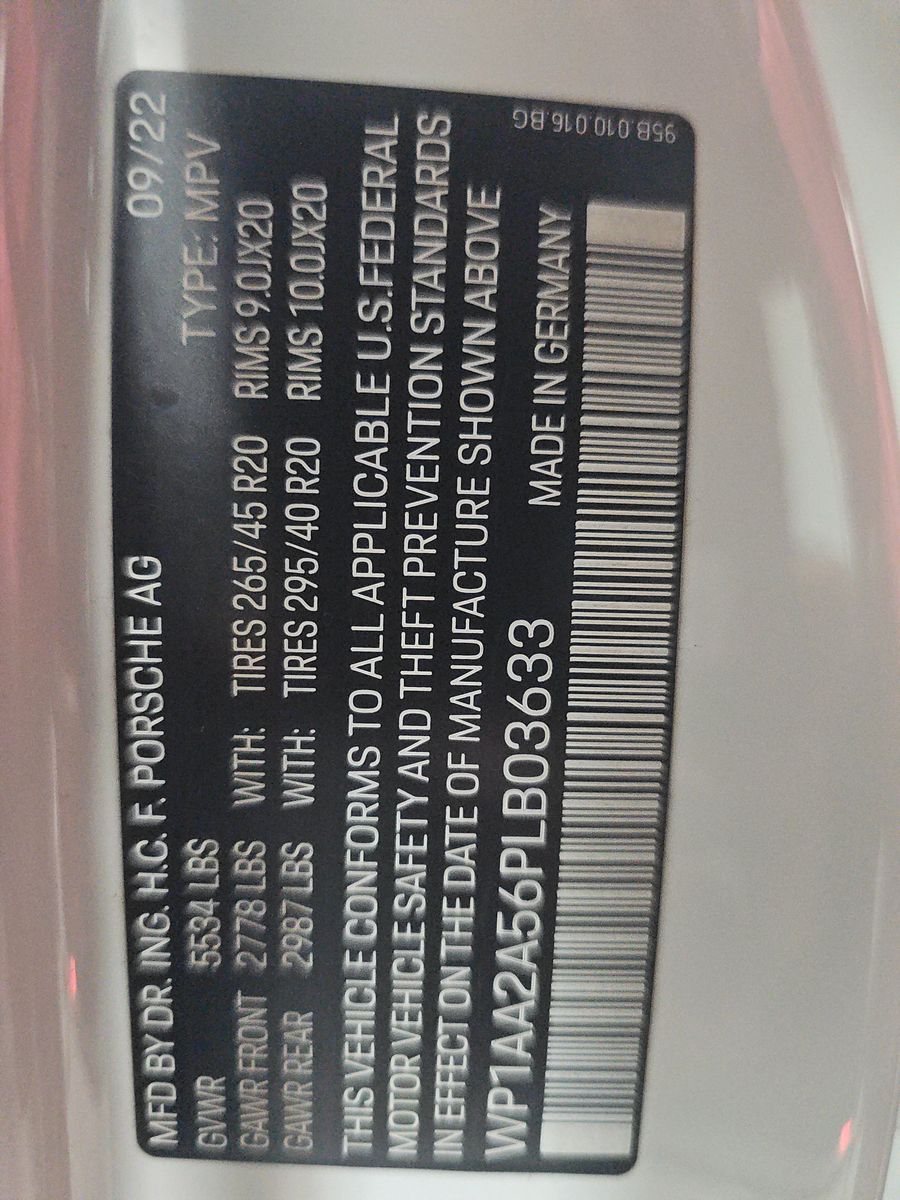 2023 Porsche Macan T AWD