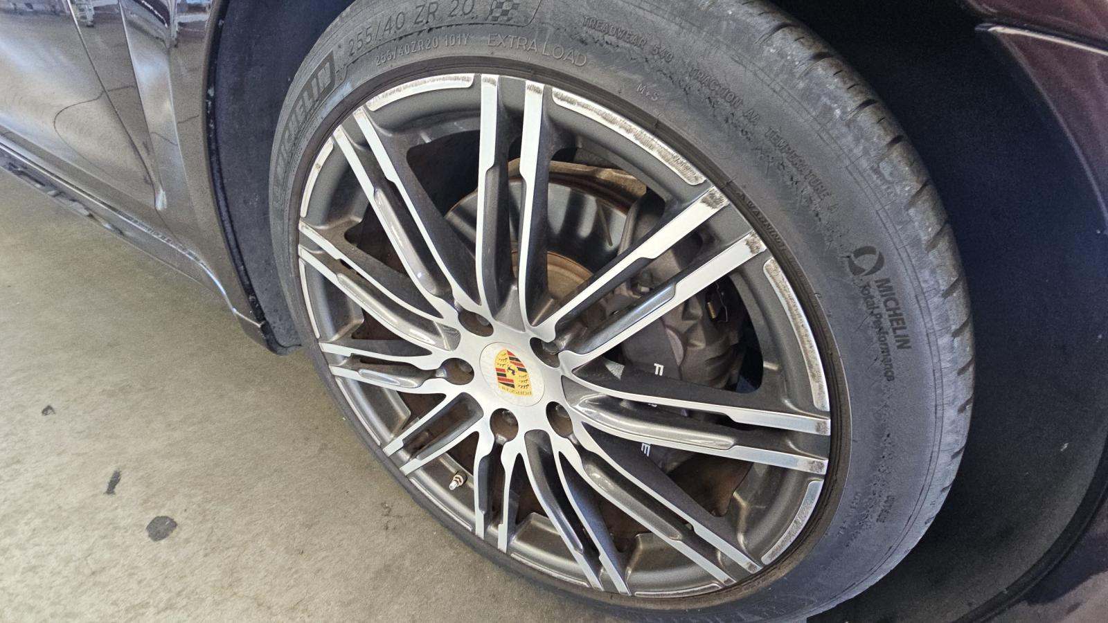 2016 Porsche Panamera Edition RWD