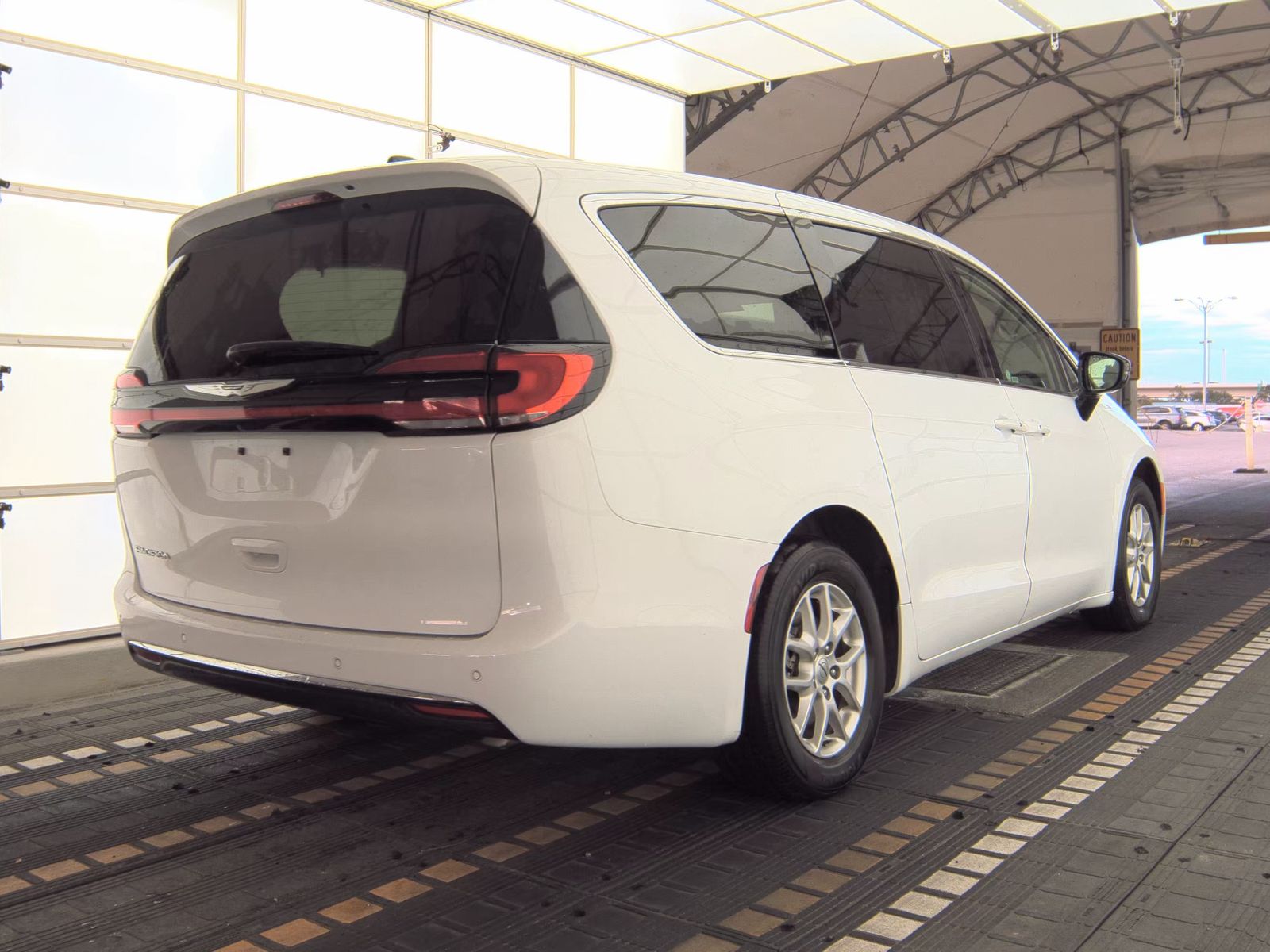 2024 Chrysler Pacifica Touring L FWD