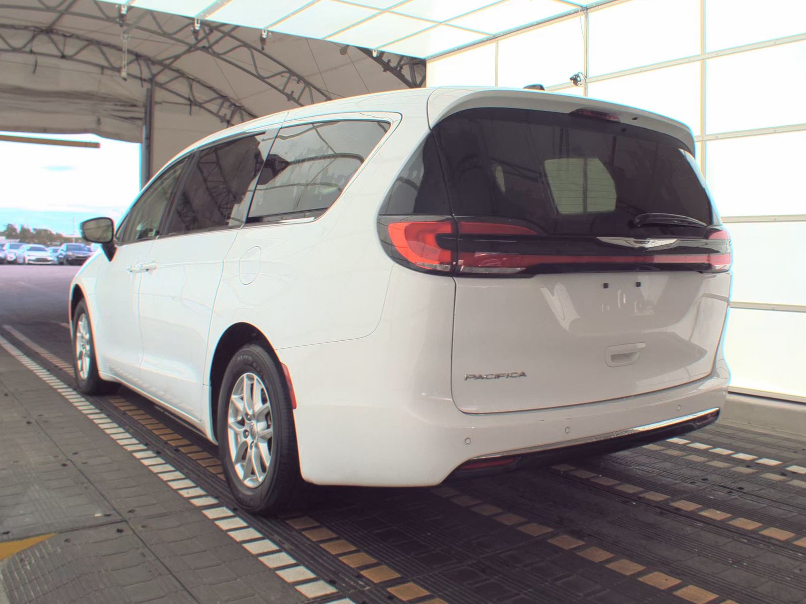 2024 Chrysler Pacifica Touring L FWD