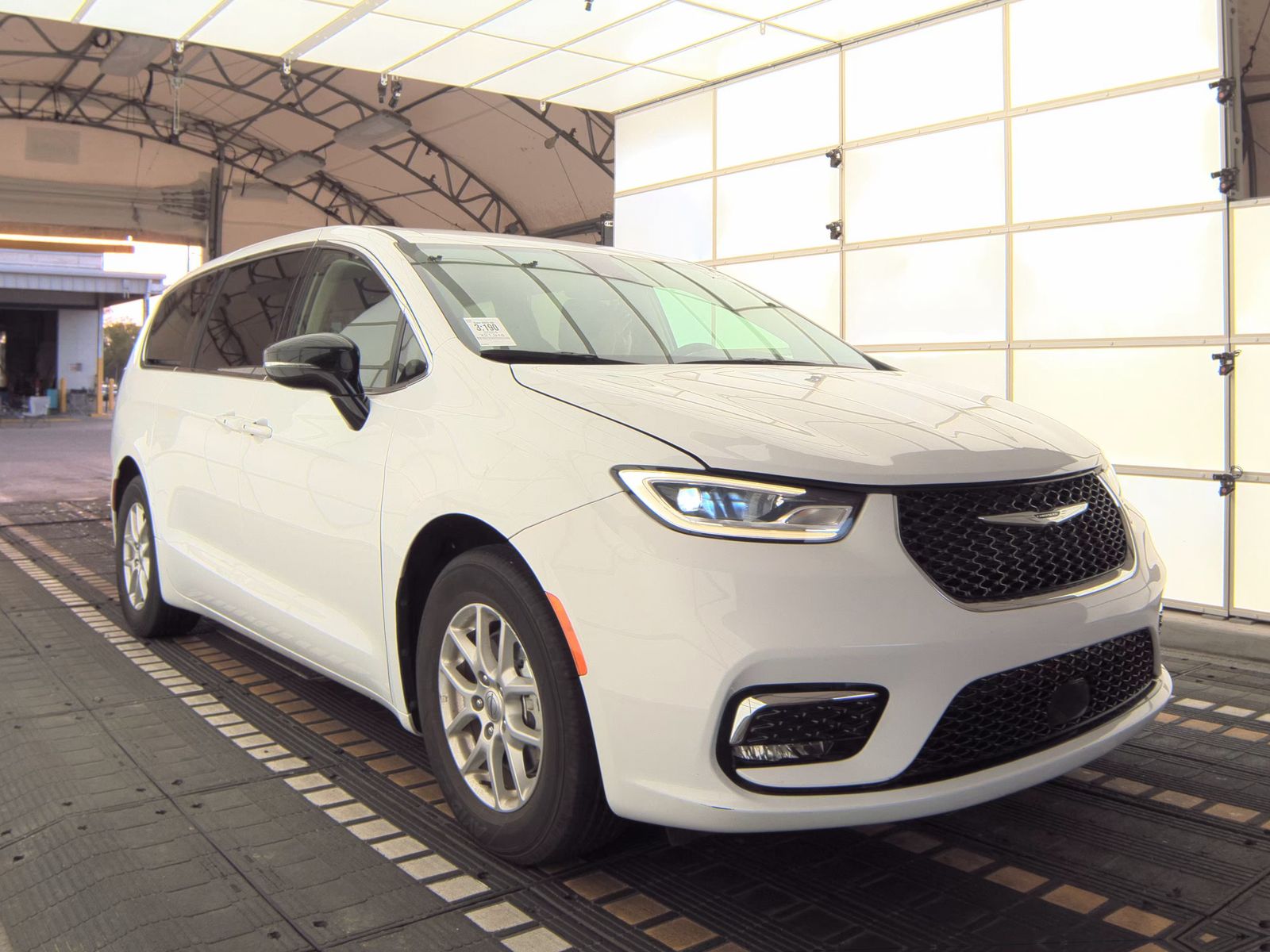 2024 Chrysler Pacifica Touring L FWD