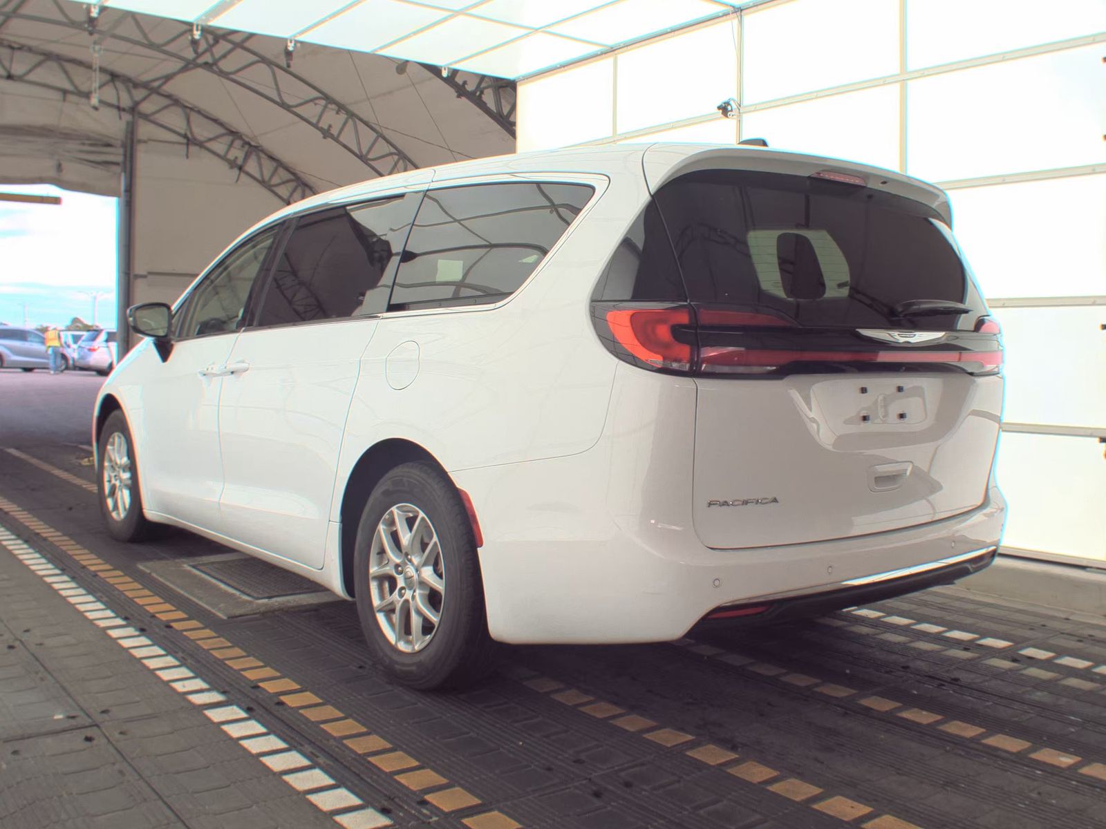 2024 Chrysler Pacifica Touring L FWD