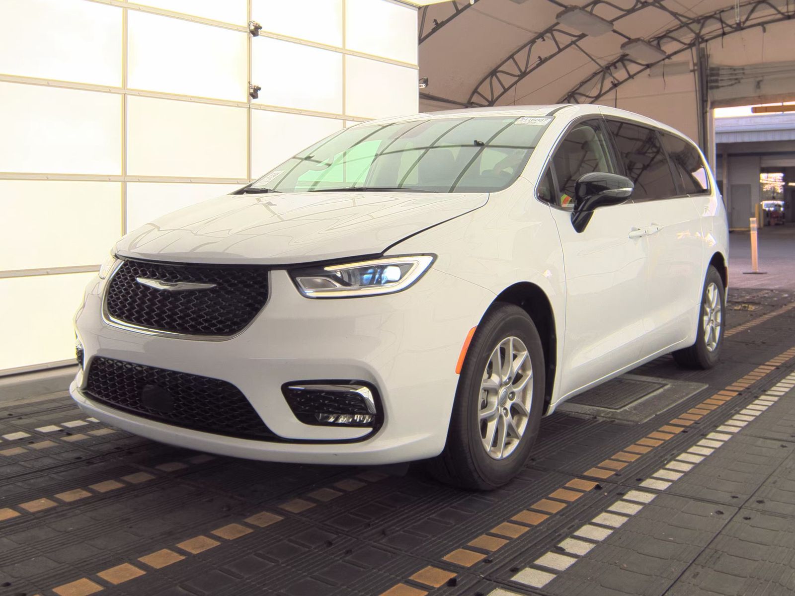 2024 Chrysler Pacifica Touring L FWD