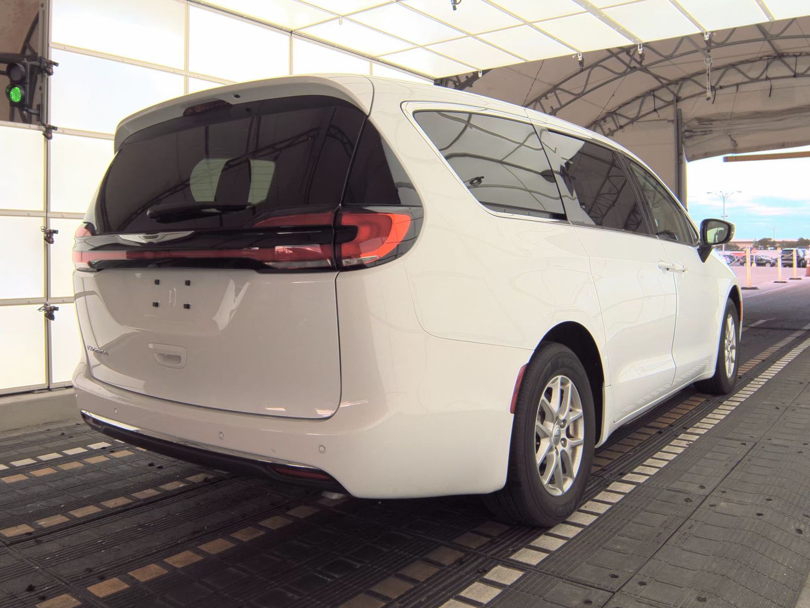 2024 Chrysler Pacifica Touring L FWD