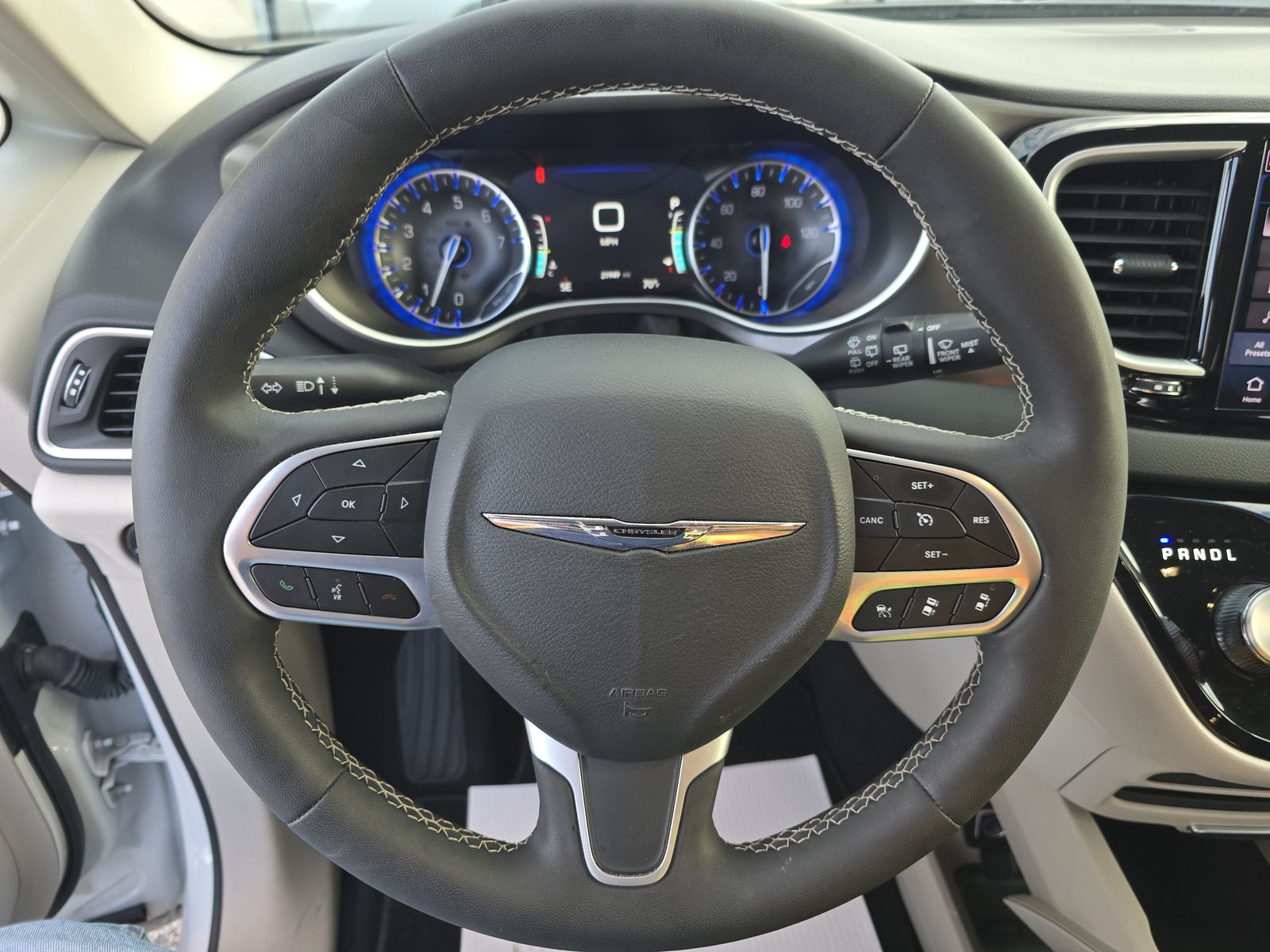 2024 Chrysler Pacifica Touring L FWD