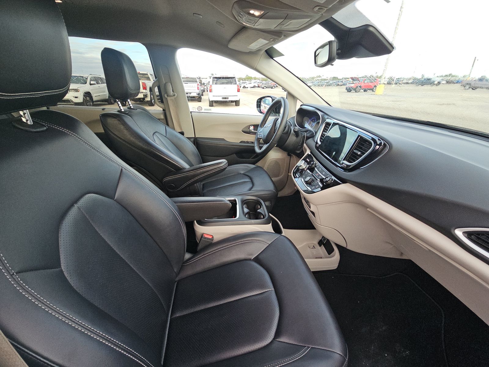 2024 Chrysler Pacifica Touring L FWD