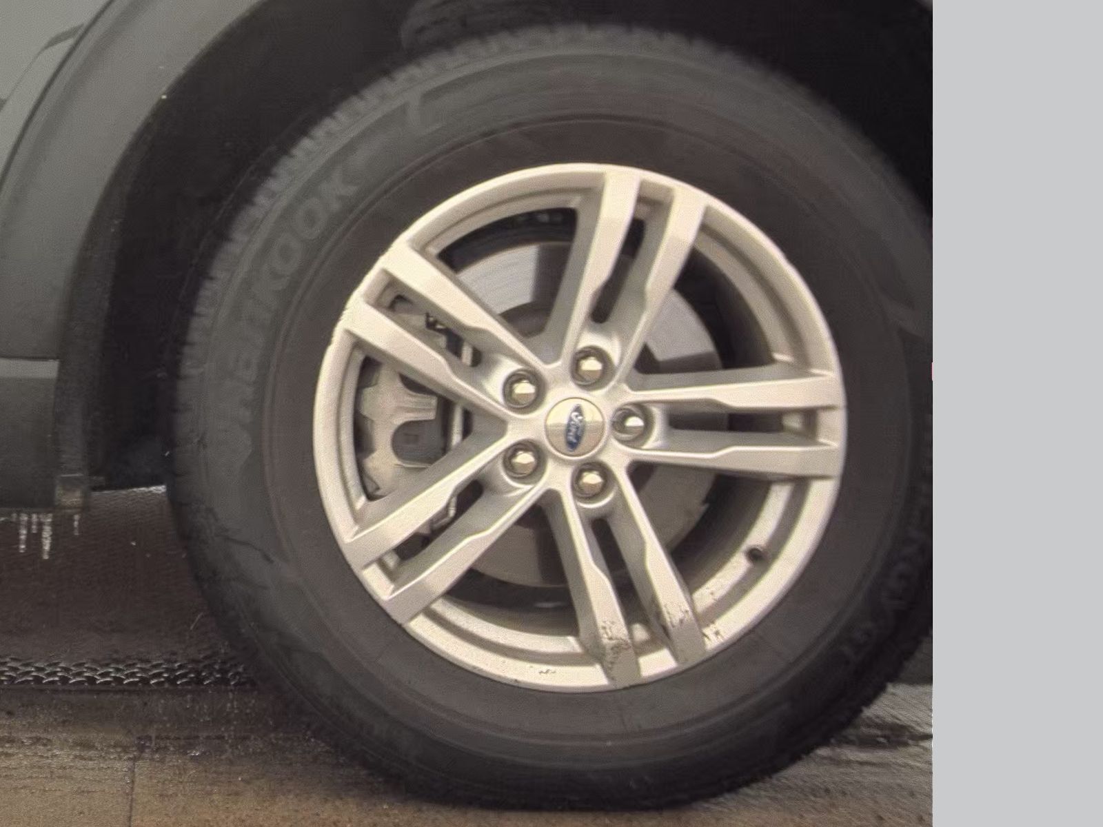 2023 Ford Explorer XLT AWD