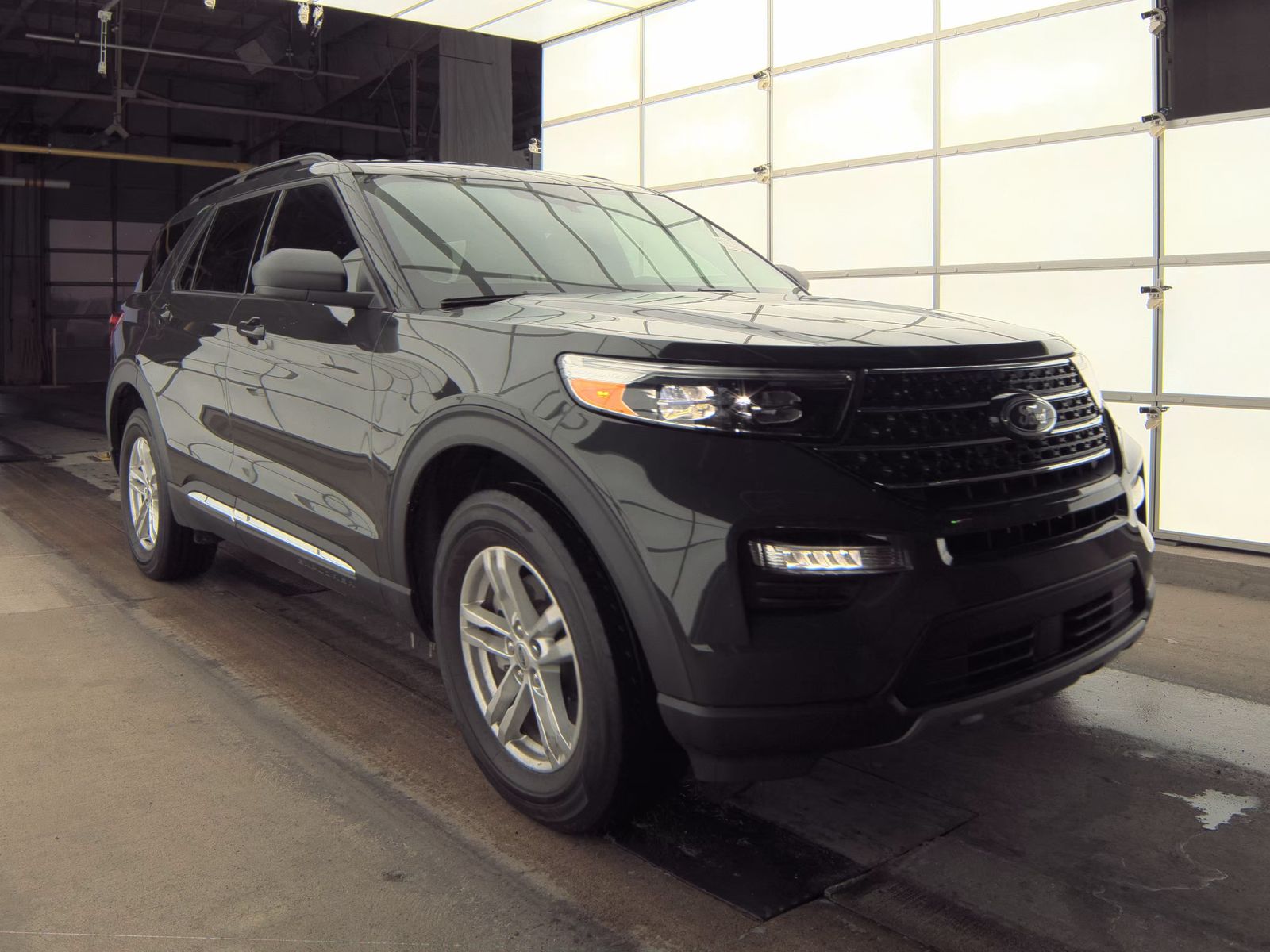 2023 Ford Explorer XLT AWD