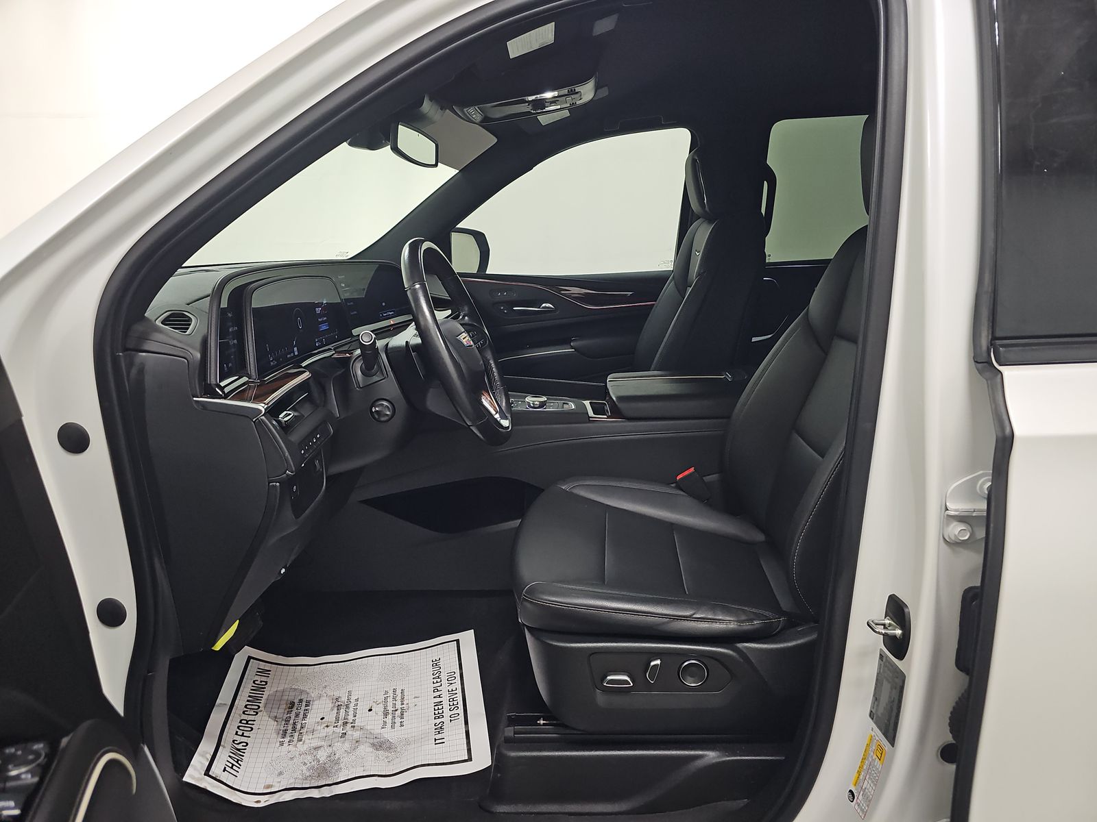 2022 Cadillac Escalade Luxury AWD