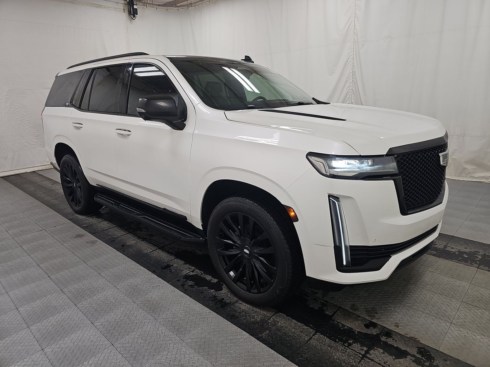 2022 Cadillac Escalade Luxury AWD