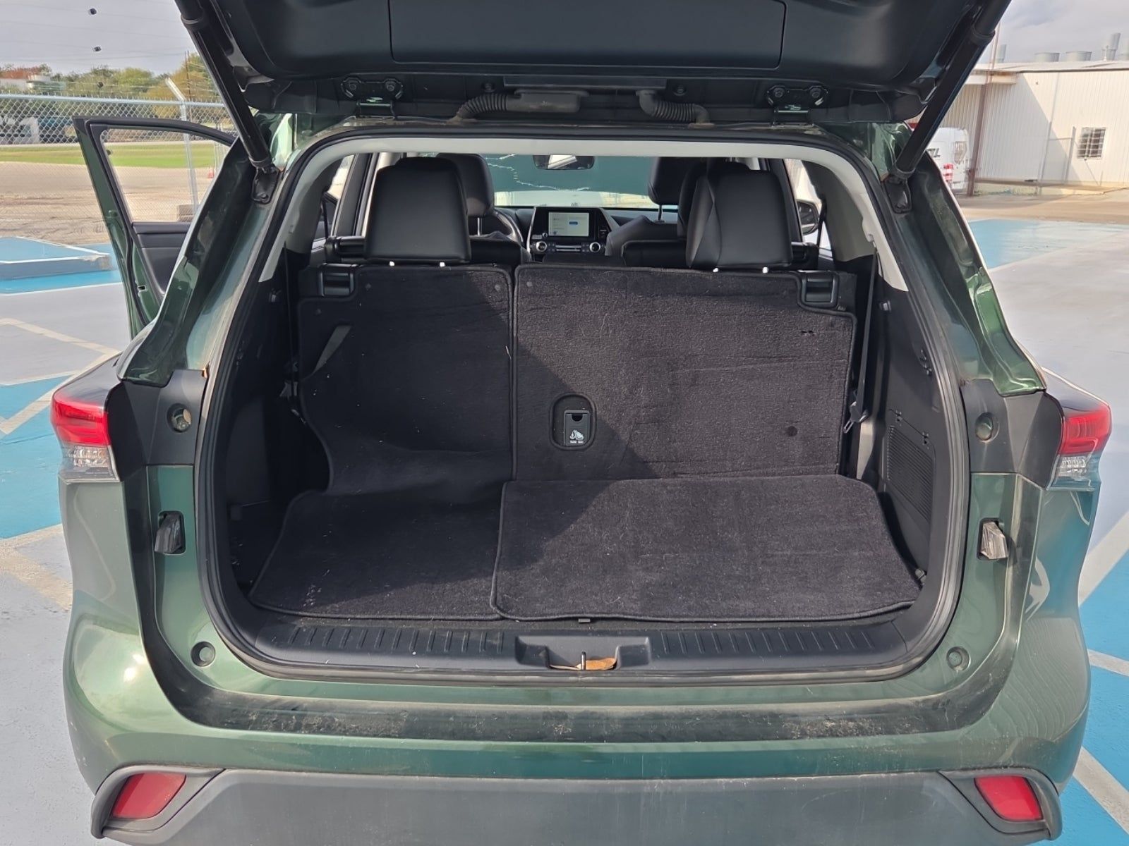 2023 Toyota Highlander XLE FWD