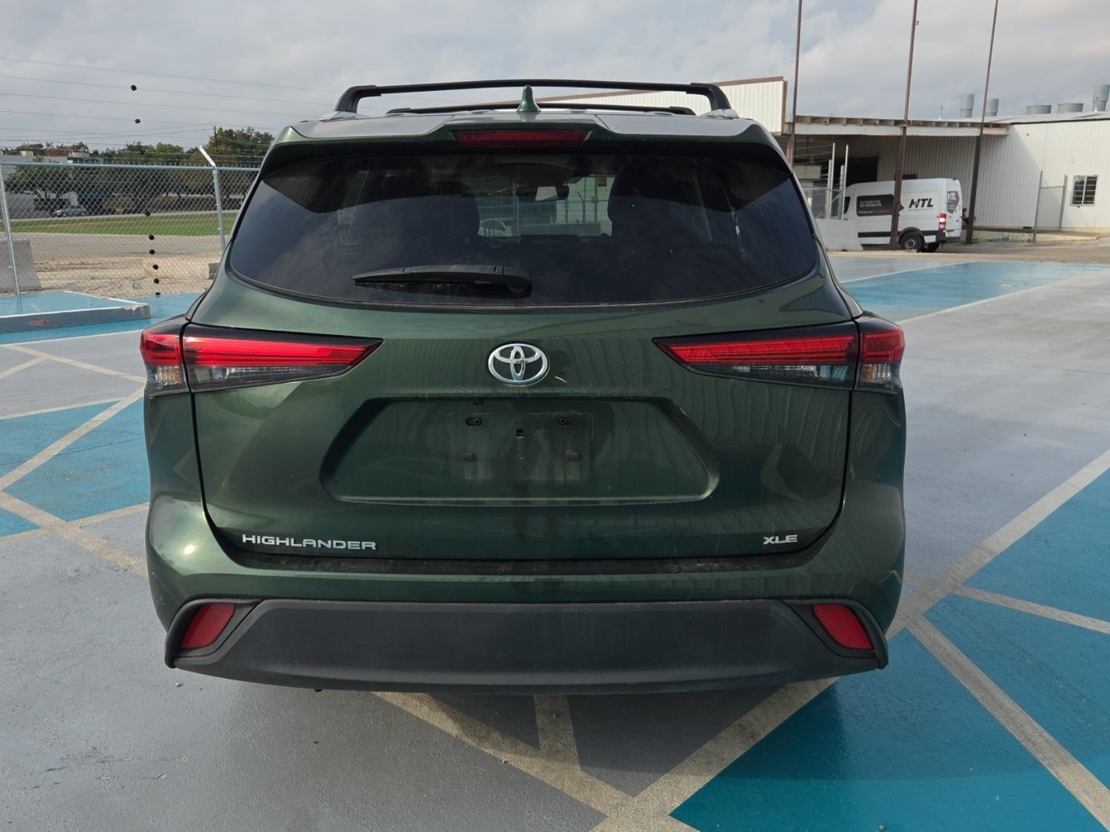 2023 Toyota Highlander XLE FWD