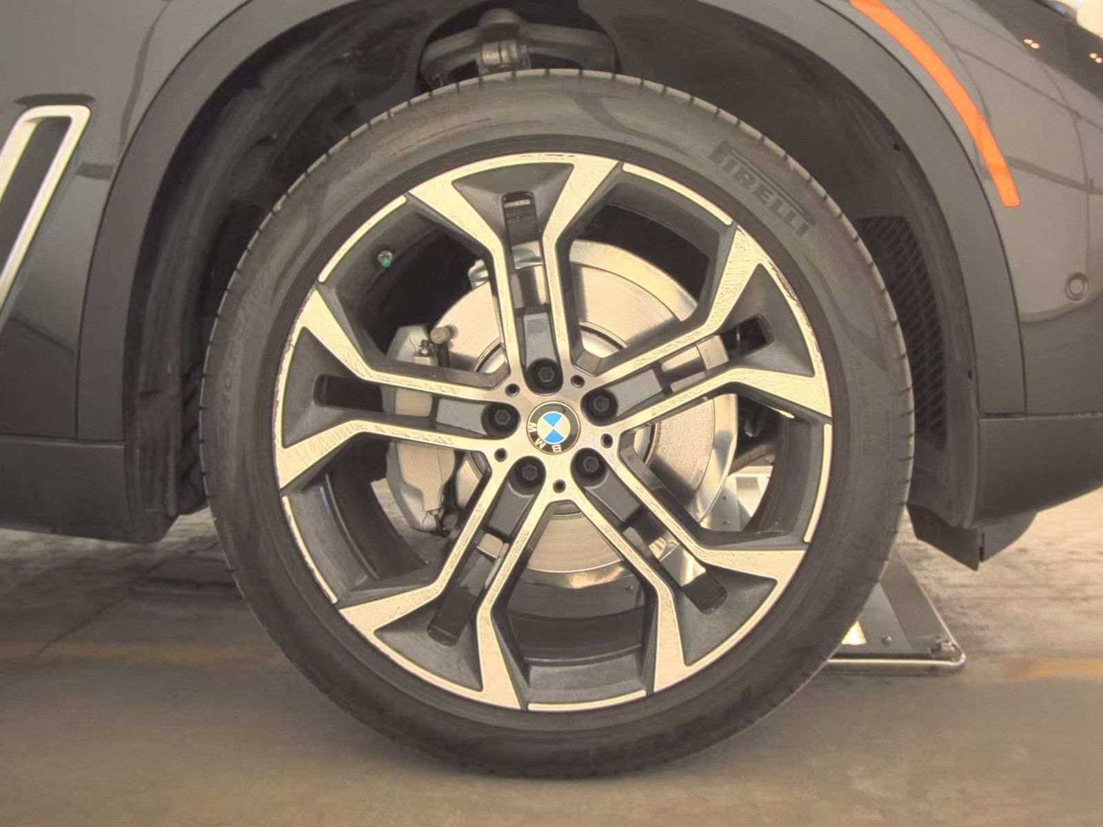 2023 BMW X5 sDrive40i RWD