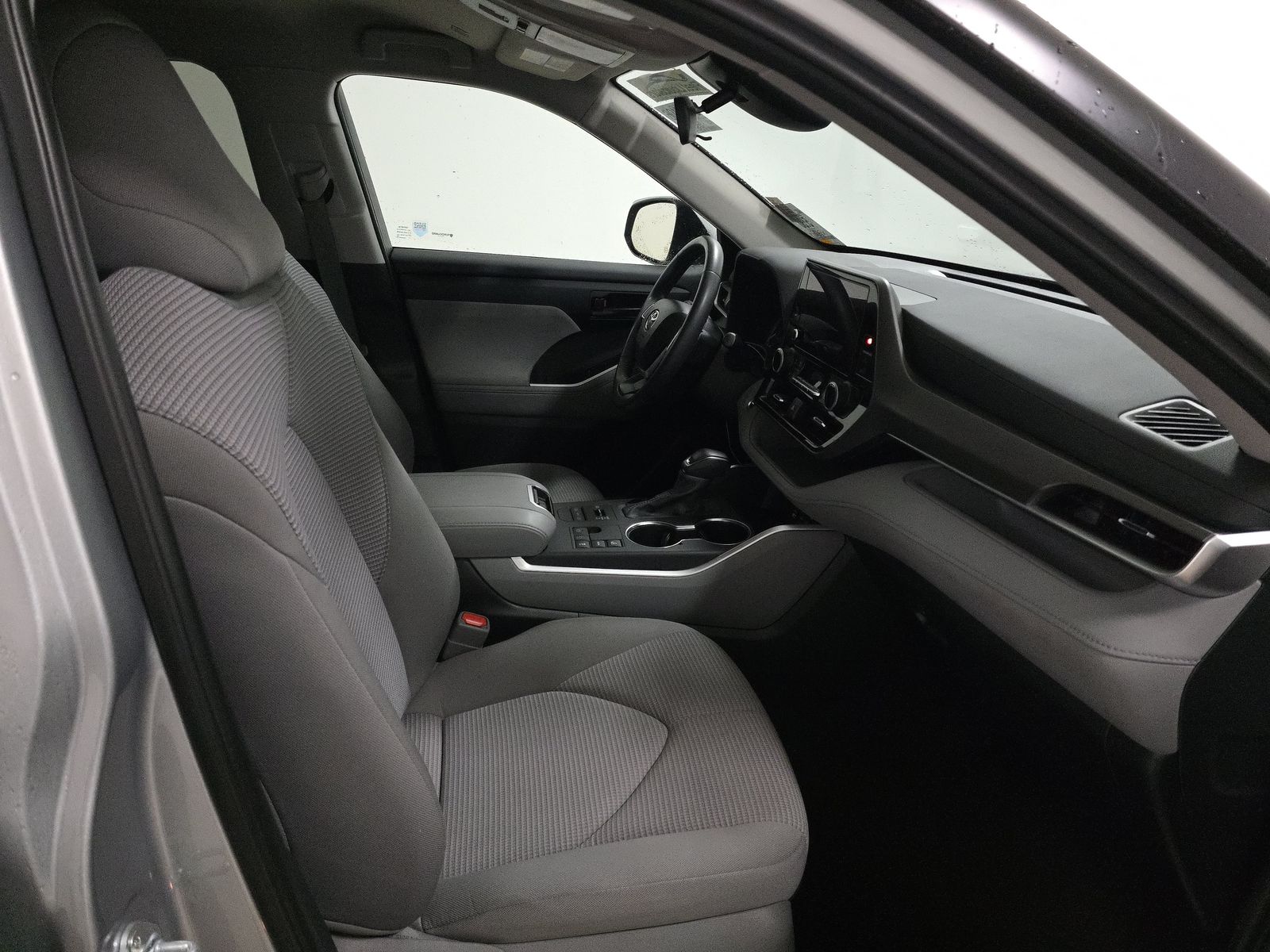 2024 Toyota Highlander LE AWD