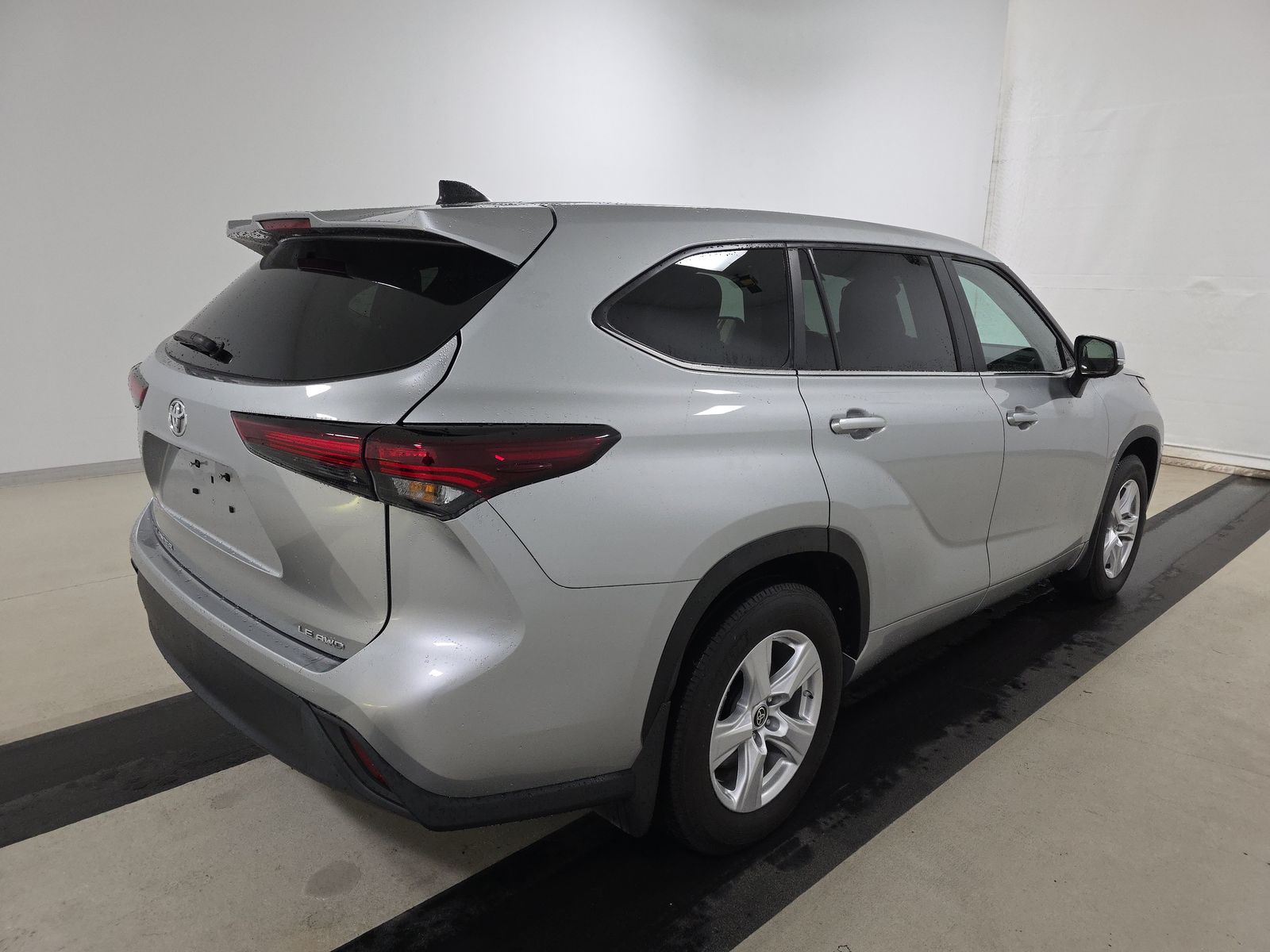 2024 Toyota Highlander LE AWD