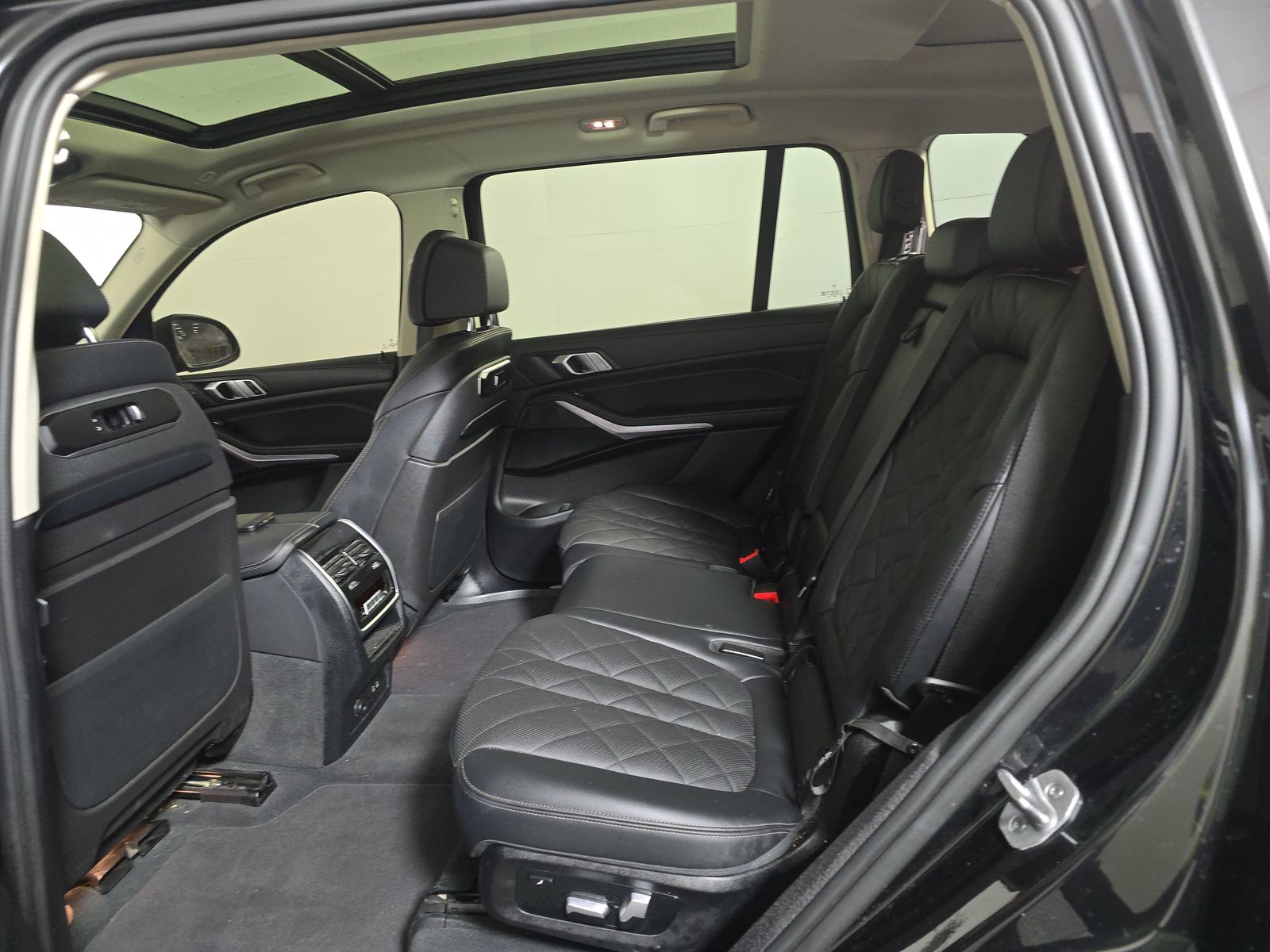 2023 BMW X7 xDrive40i AWD