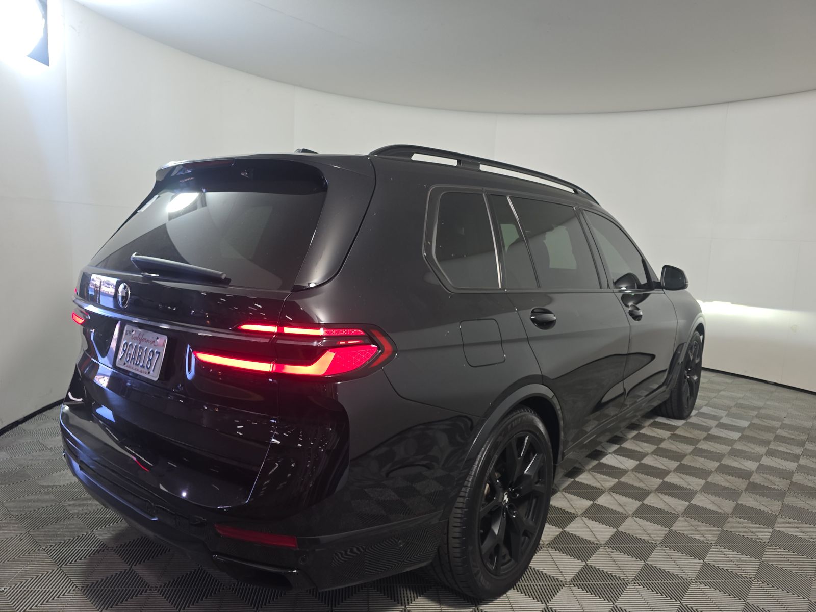 2023 BMW X7 xDrive40i AWD