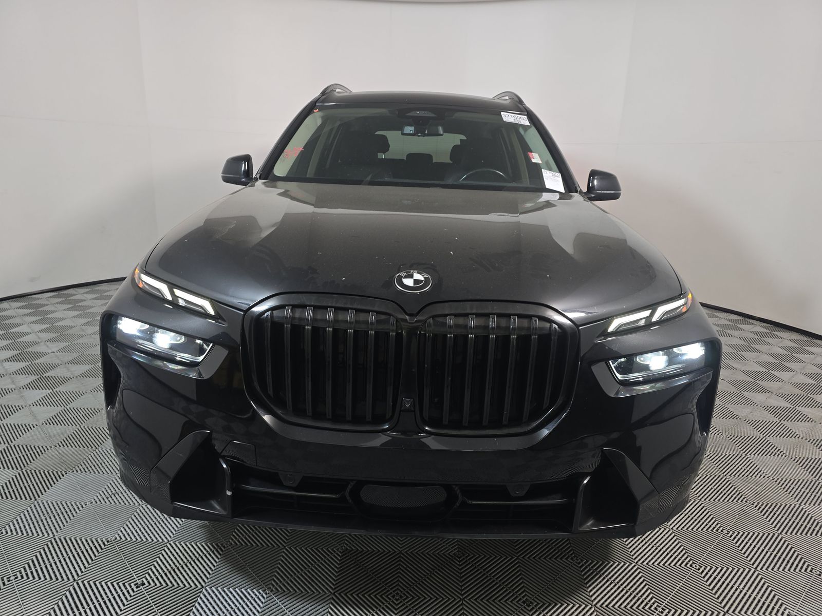 2023 BMW X7 xDrive40i AWD