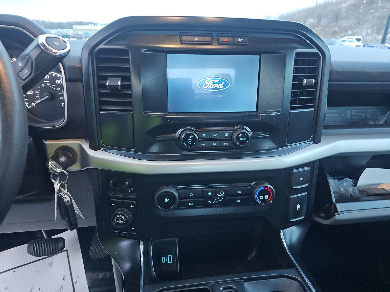 2022 Ford F-150 XL AWD