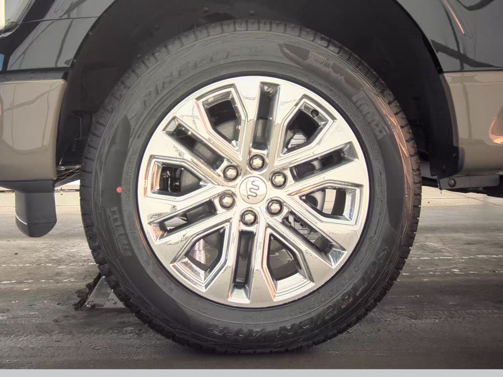 2025 Ford F-150 Hybrid King Ranch AWD