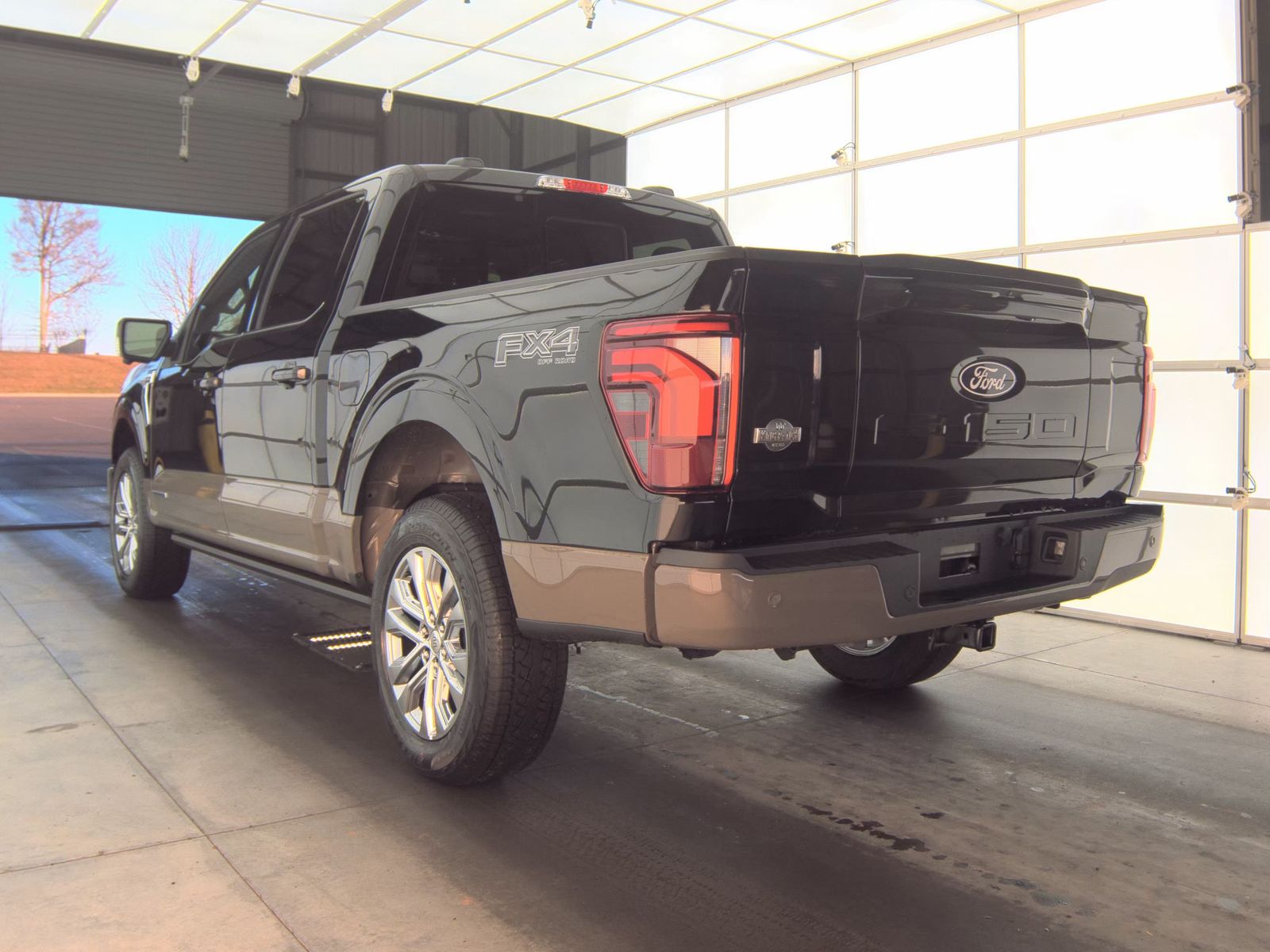 2025 Ford F-150 Hybrid King Ranch AWD