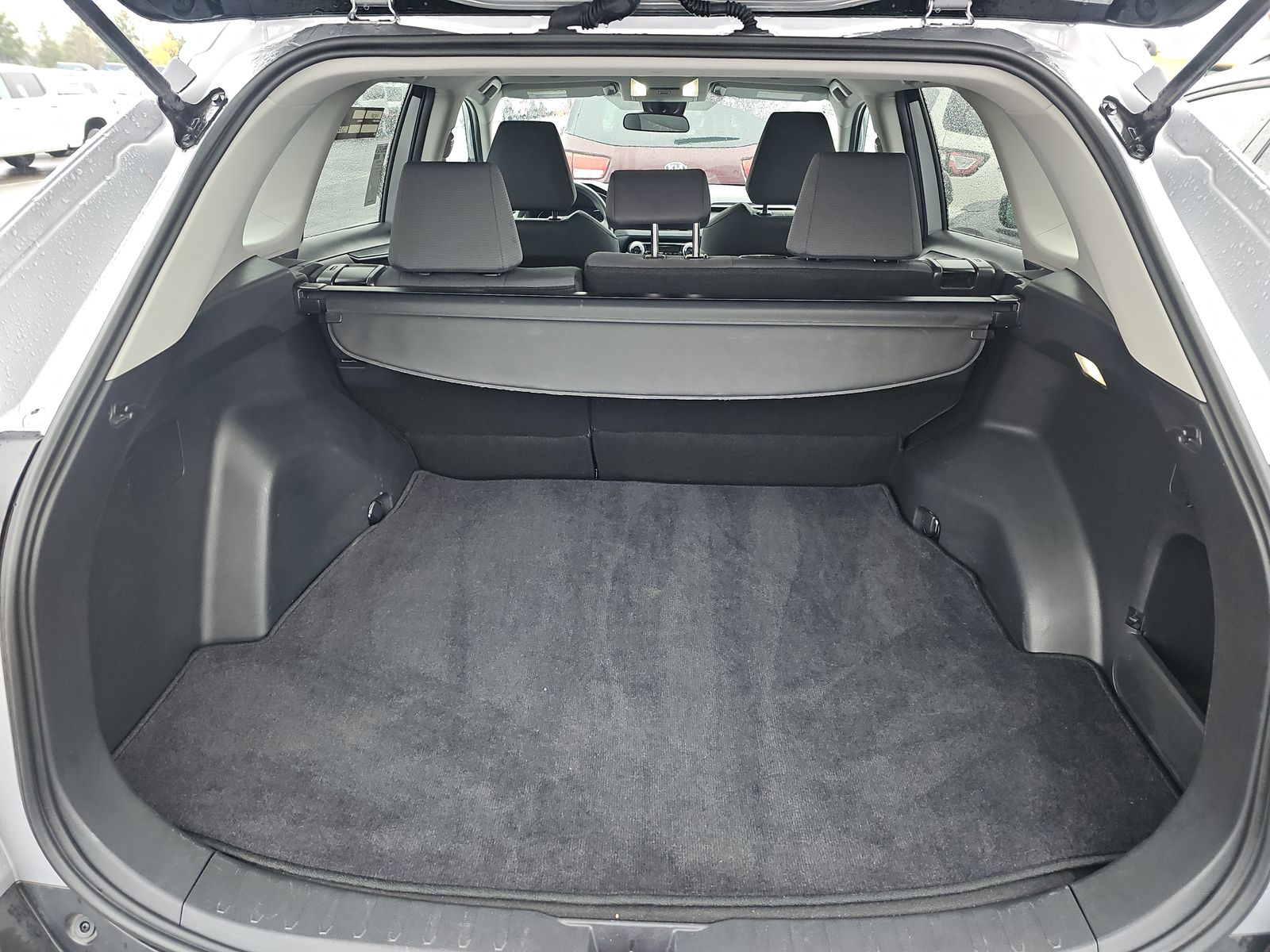 2025 Toyota RAV4 XLE FWD