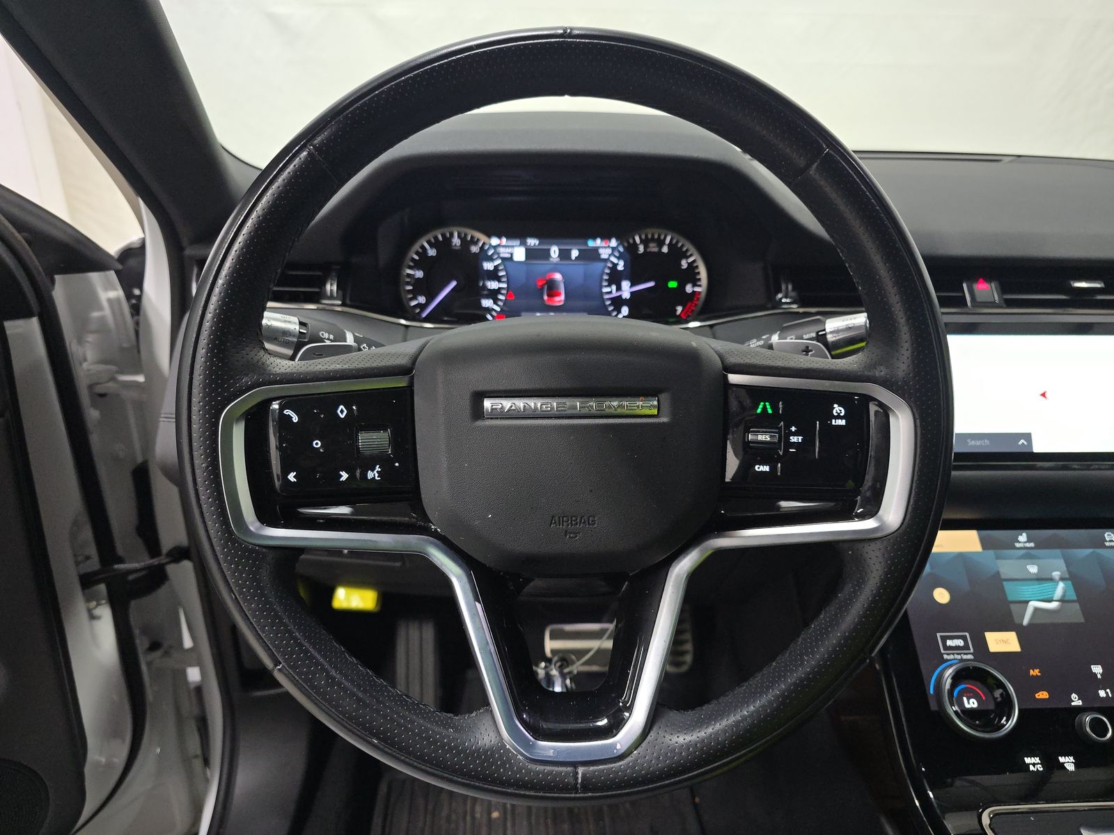 2022 Land Rover Range Rover Evoque R-Dynamic SE AWD