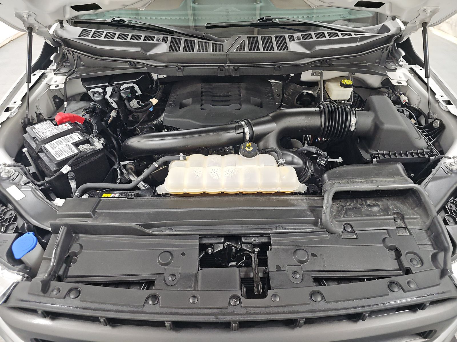 2023 Ford F-150 Lariat AWD