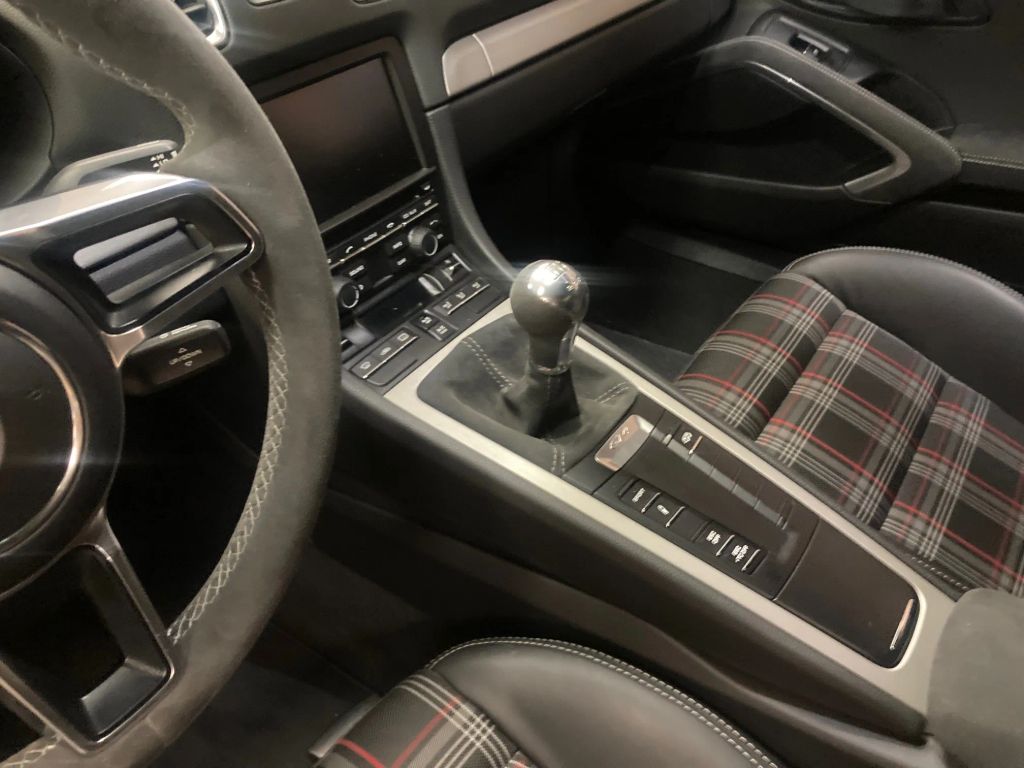 2016 Porsche Cayman GT4 RWD