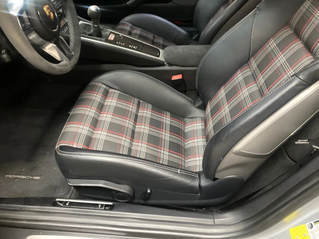 2016 Porsche Cayman GT4 RWD