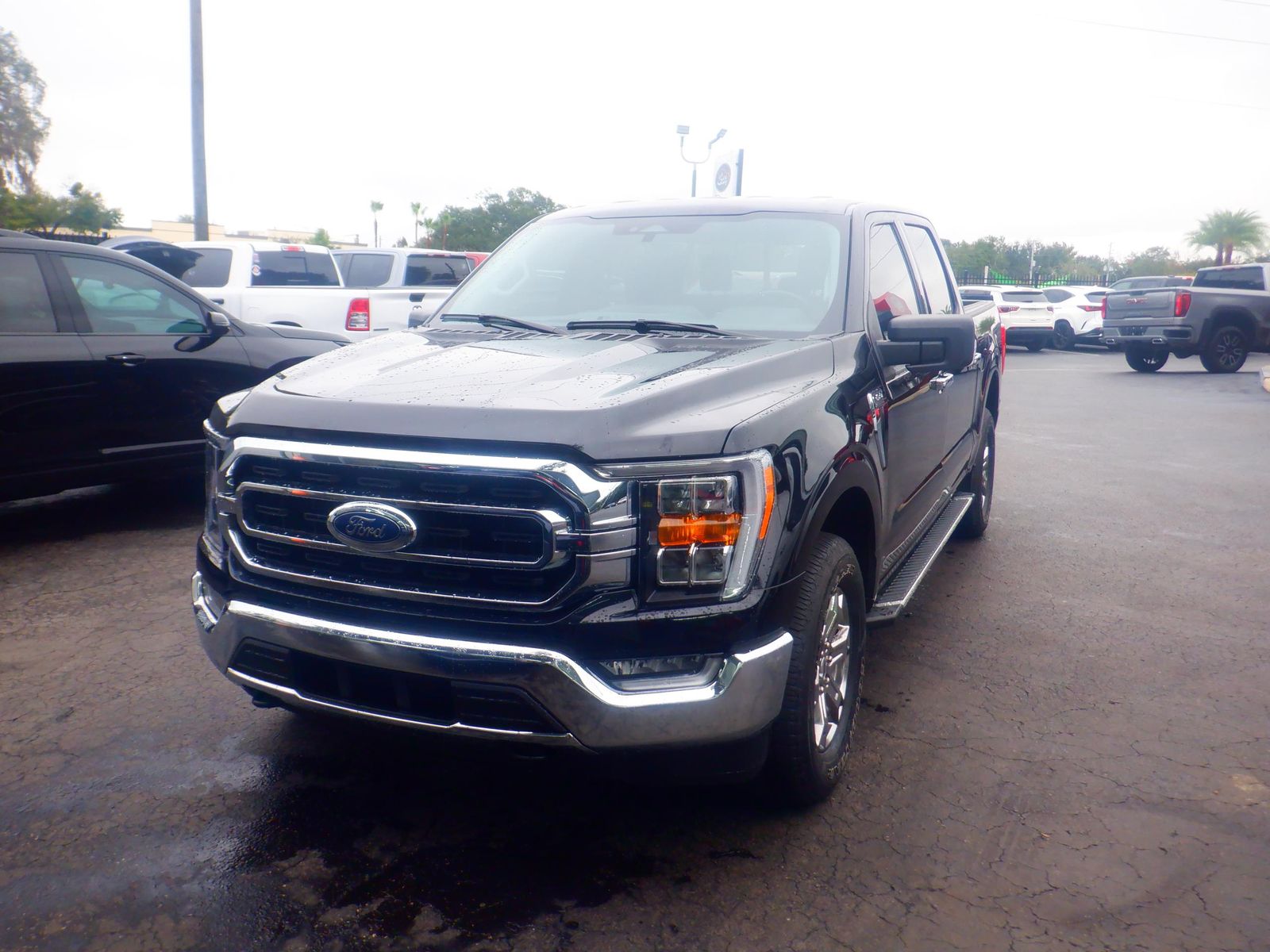 2023 Ford F-150 XLT AWD