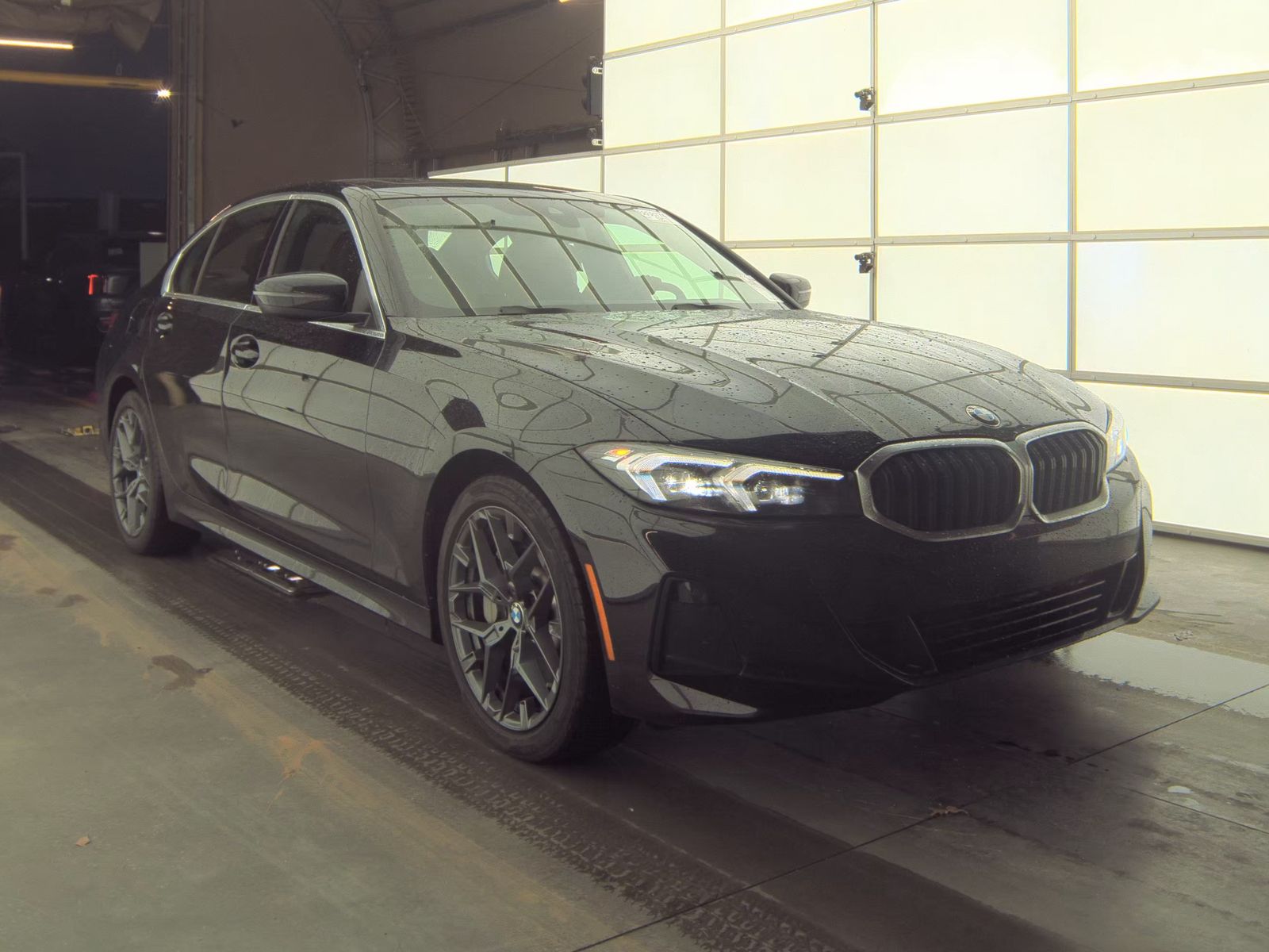 2025 BMW 3 Series 330i RWD