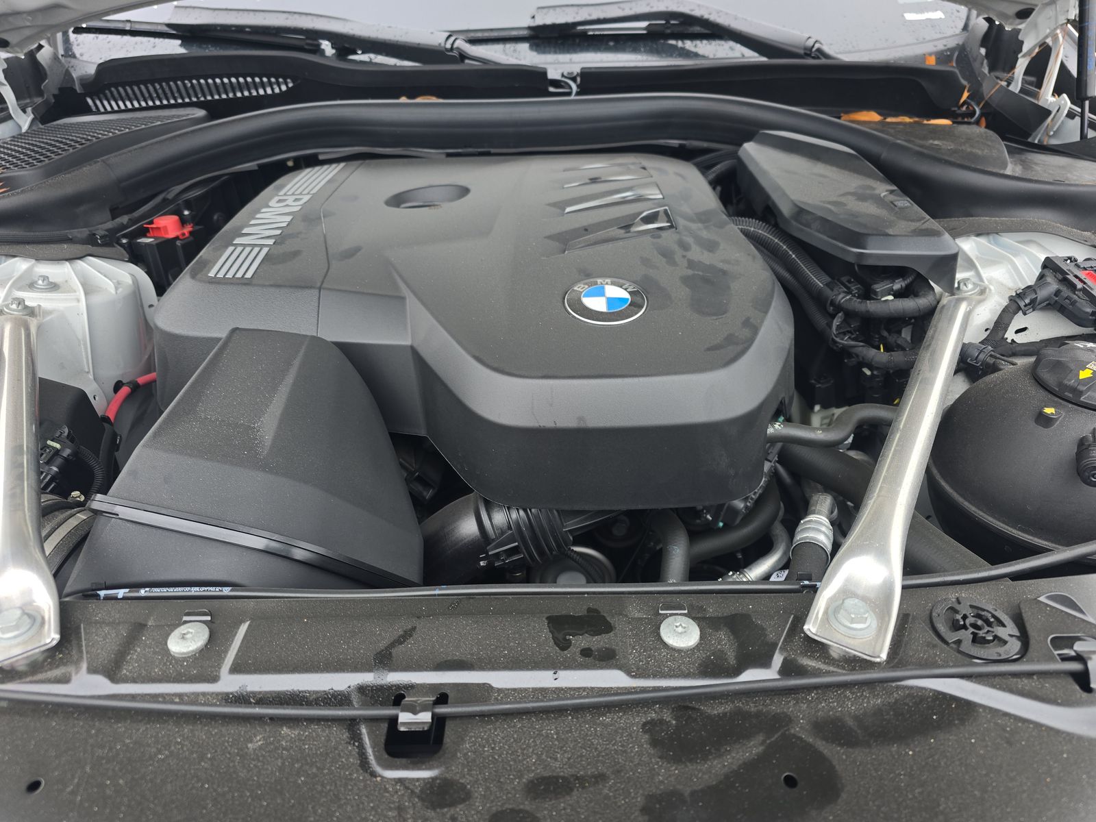 2025 BMW 5 Series 530i RWD